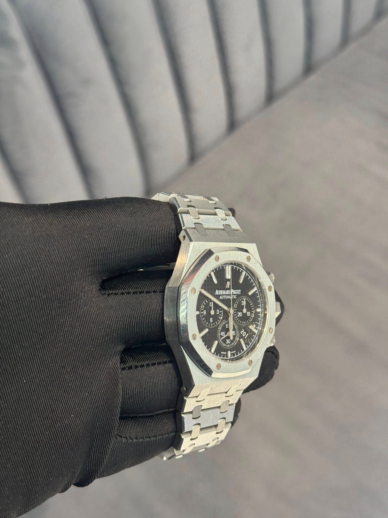 No photo description available.