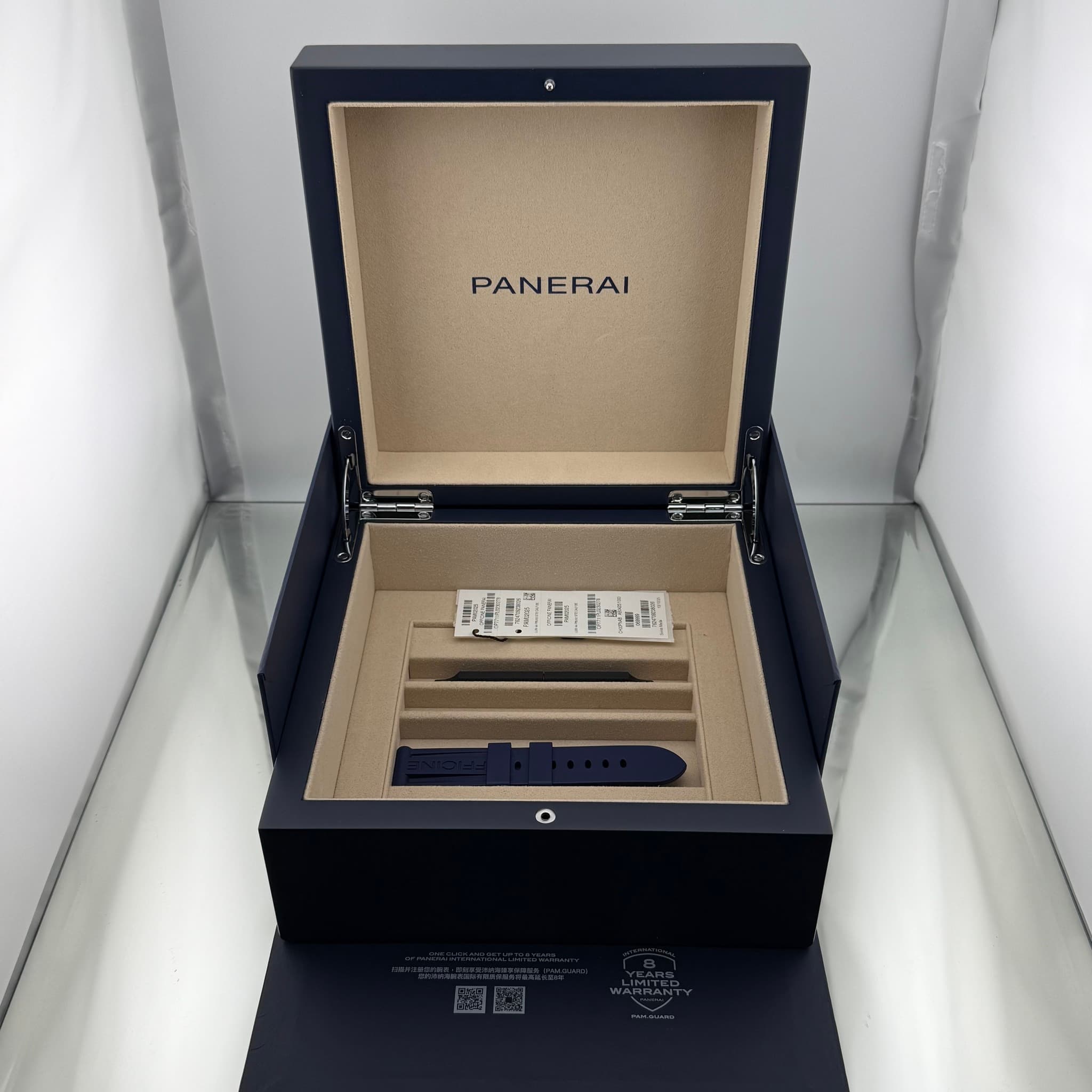 Panerai Luminor Venticinque and 1 more, photo 5