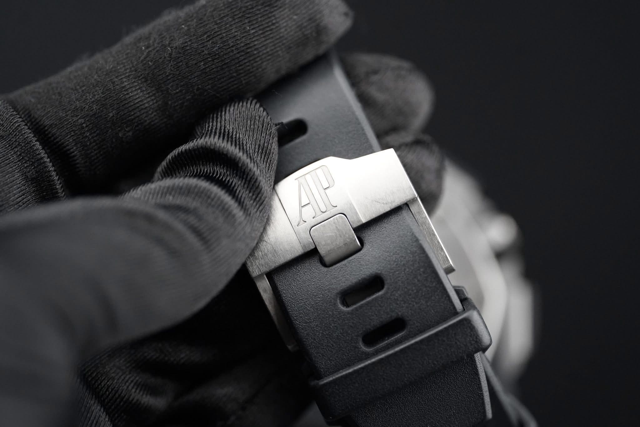 May be an image of digital watch