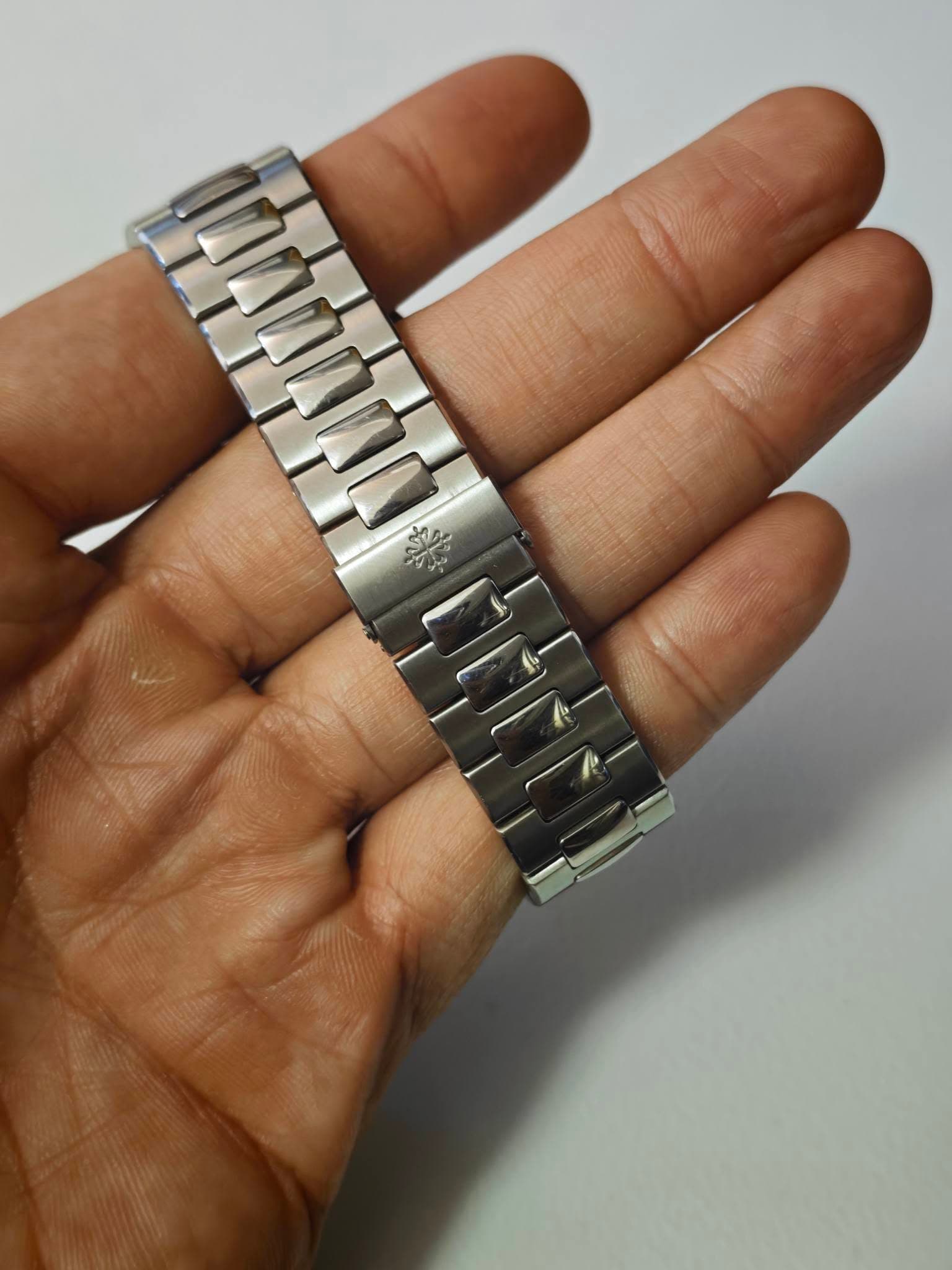 No photo description available.