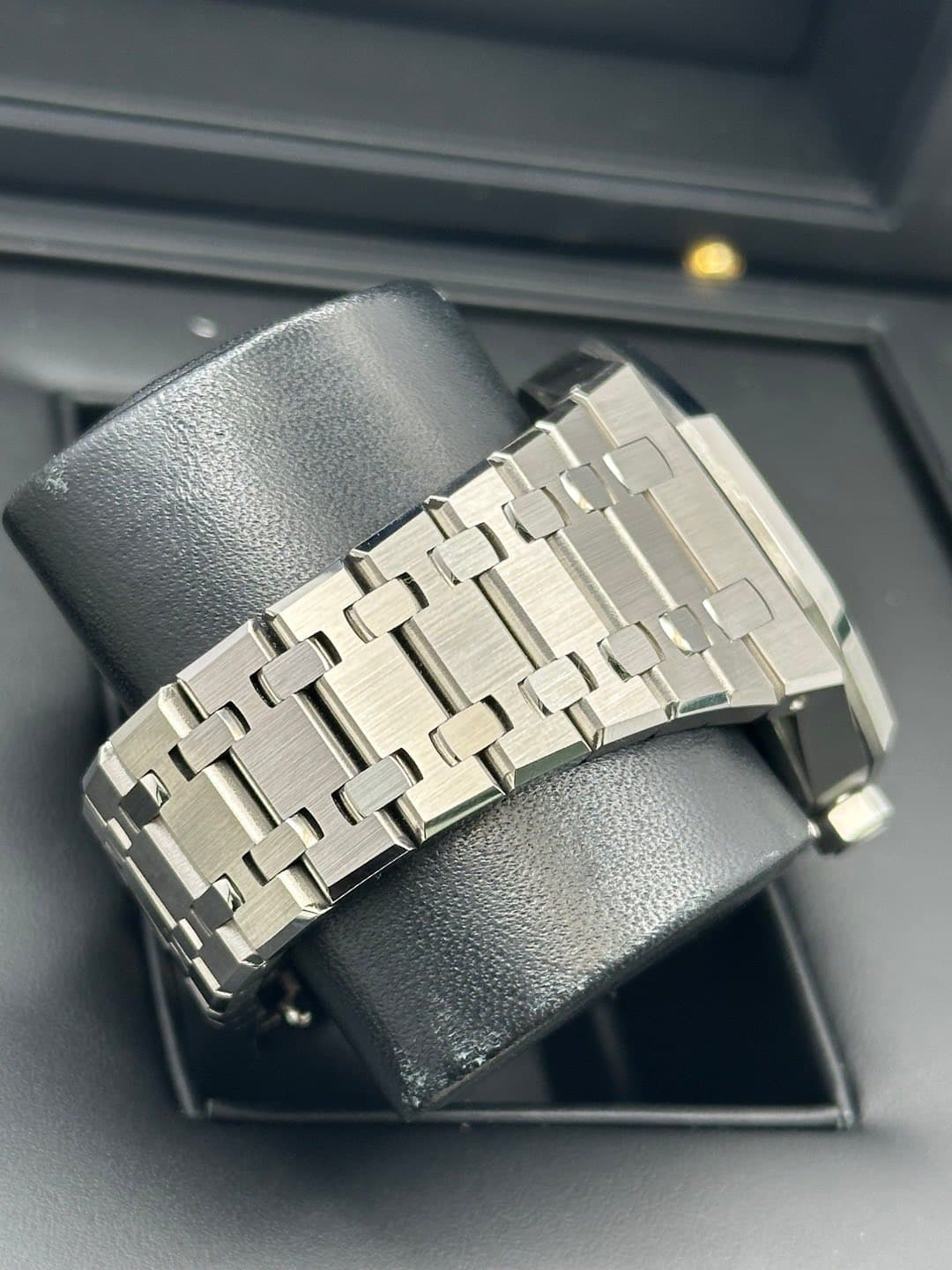 Audemars Piguet Royal Oak 15500, photo 4