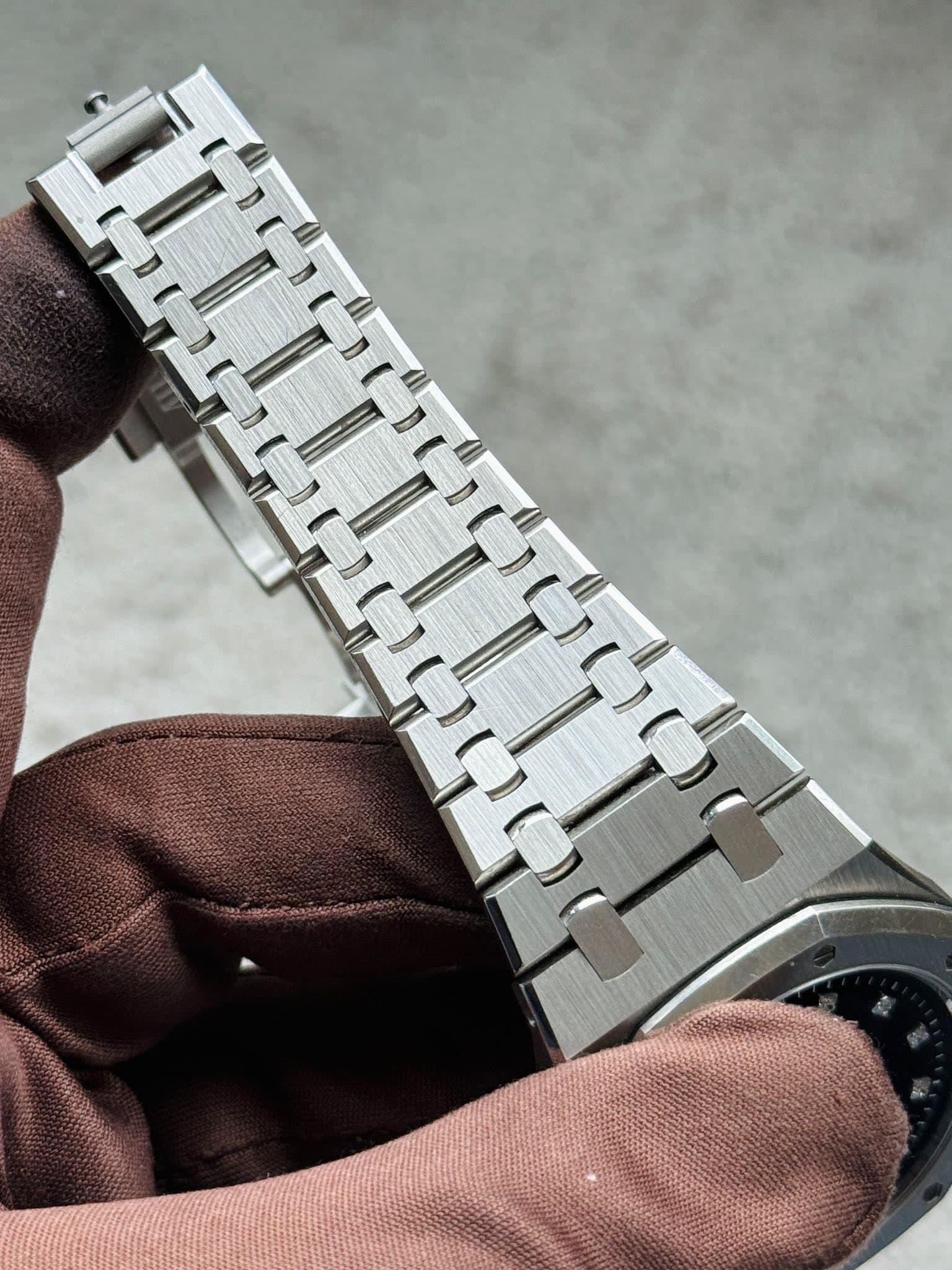 Audemars Piguet Royal Oak “Jumbo” Extra-Thin