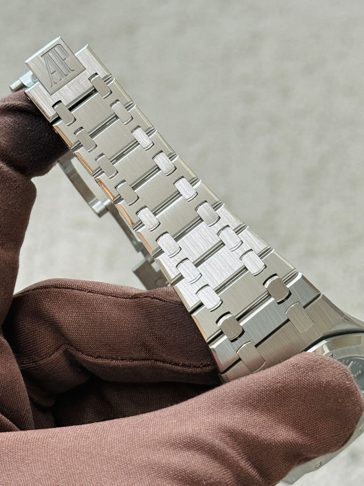 Audemars Piguet Jumbo Extra Thin
