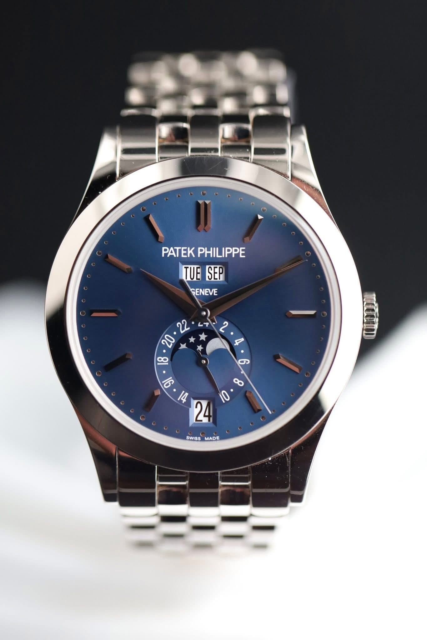 May be an image of digital watch and text that says 'PATEKPHILIPPE PATEK PHILIPPE TUE TUESEP SEP GENEVE 22 20 X aWeS MADE'