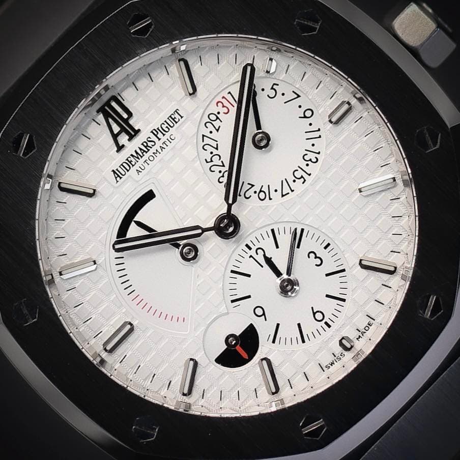 May be an image of wrist watch and text that says 'ΑP' AUDEMARSPI AUTOMATIC PIGUET וטיג1 :57.ግቴራ ف۱-،-- ل 9 6 0 ΜAC SWISS'