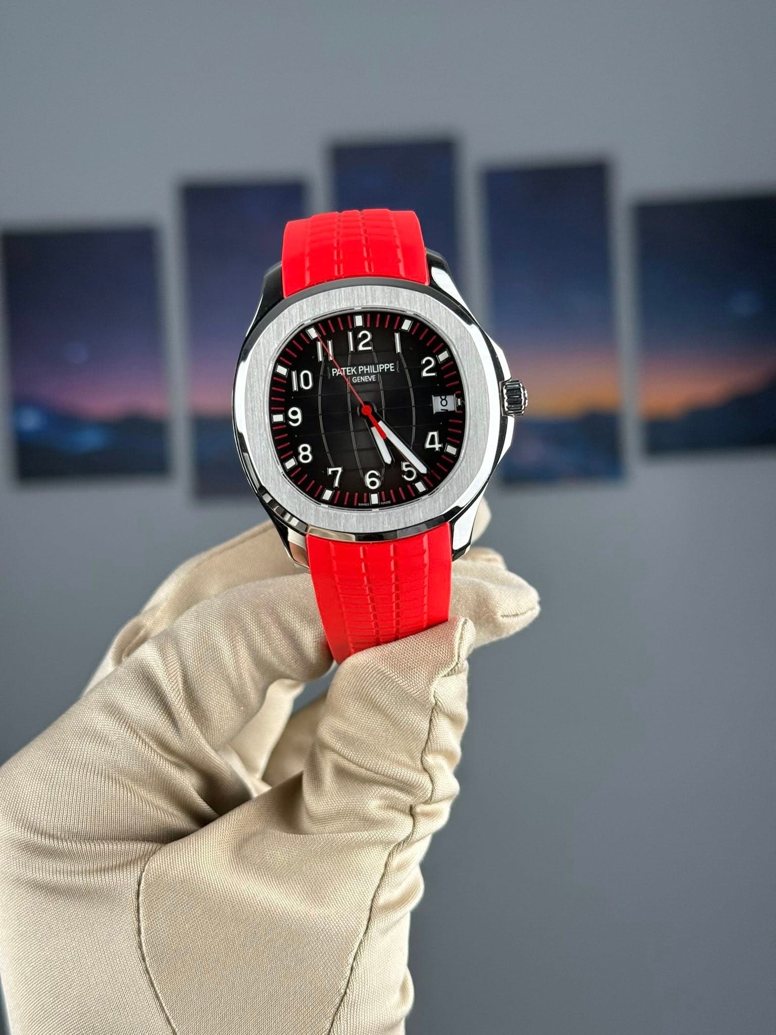 May be an image of digital watch and text that says 'N 2 I 10 PATEK PATEKPHILIPP JPPE 2 GENGVE 9 해 8 B '