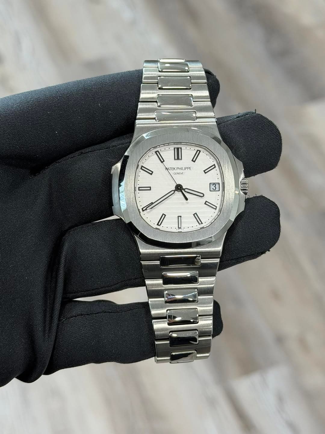 May be an image of wrist watch and text that says 'I II 0 MATEK ATEKPHILIPPE HILPPE CENEVE HIMS D 3 I CI I 0 佟 I'