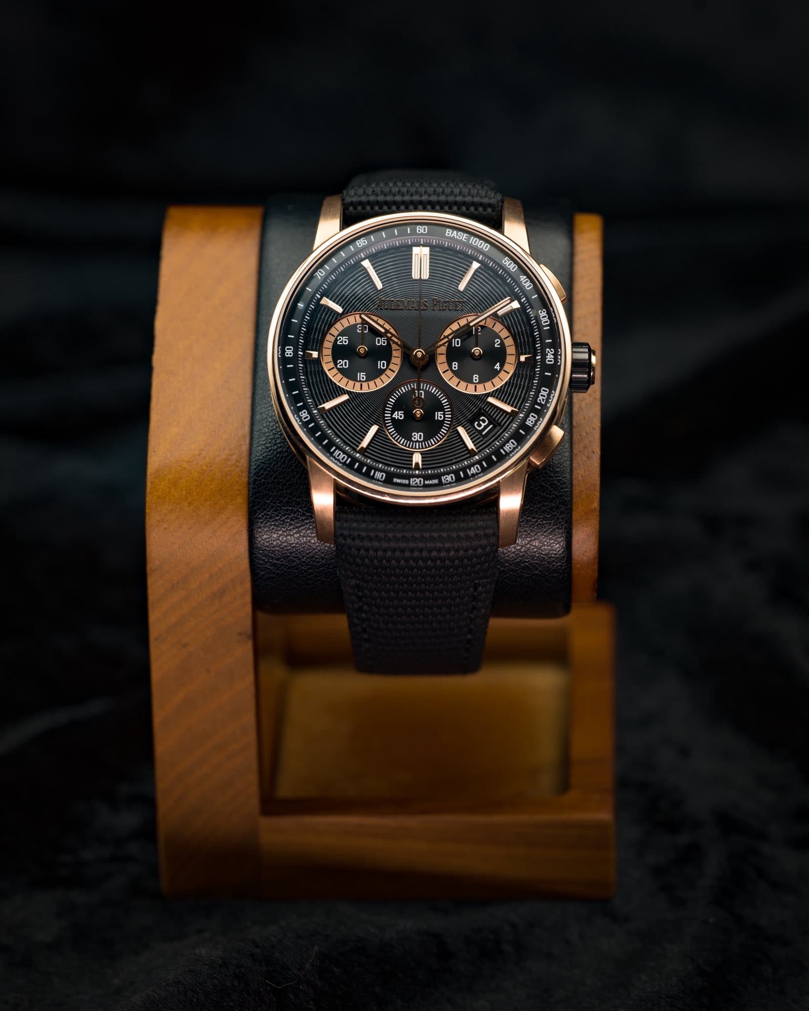 May be an image of wrist watch and text that says '60 85 BASE n 8 E 10 ดู O 300 20 I 240 11 6 ه 2 siEn B 45 国拉 ॐ FAD NO Ne 10 5'