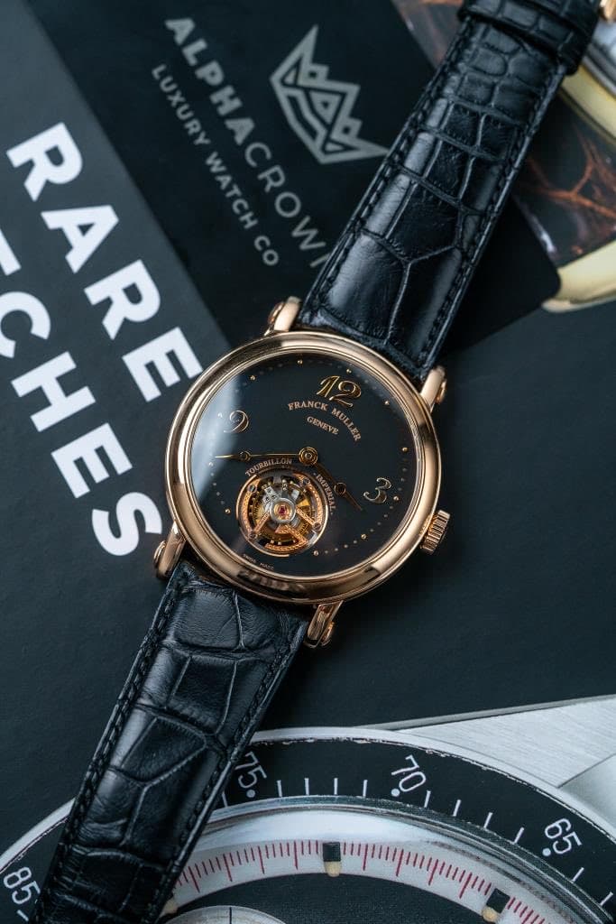 May be an image of wrist watch and text that says 'RARE 刀 LUXURY ALPHACROW ALP PAIS WATCH R HES II 代 QUUII LIIJ 70 o5 65 μμ. ייוןייייןייי'