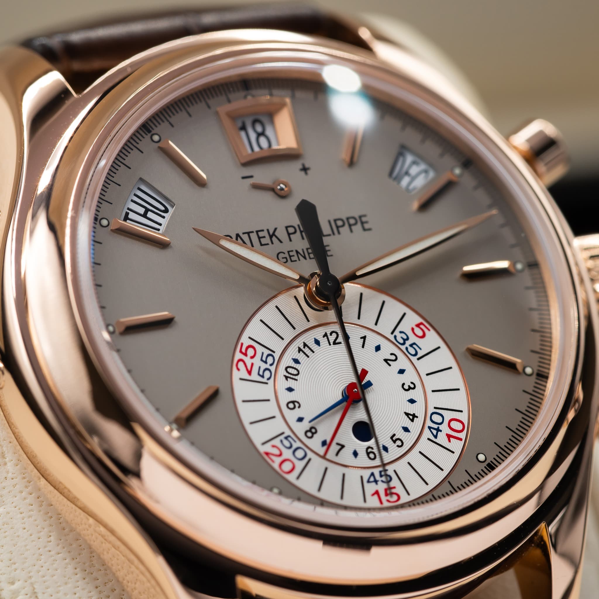 May be an image of wrist watch and text that says '18 181 1F0 ATEKPH LIPPE ١///5 ודבו 10.11• /35 10 2 •2 35 3 9 oc/ ထ ٢ 's ဟ ج4 St L 10//11 0'