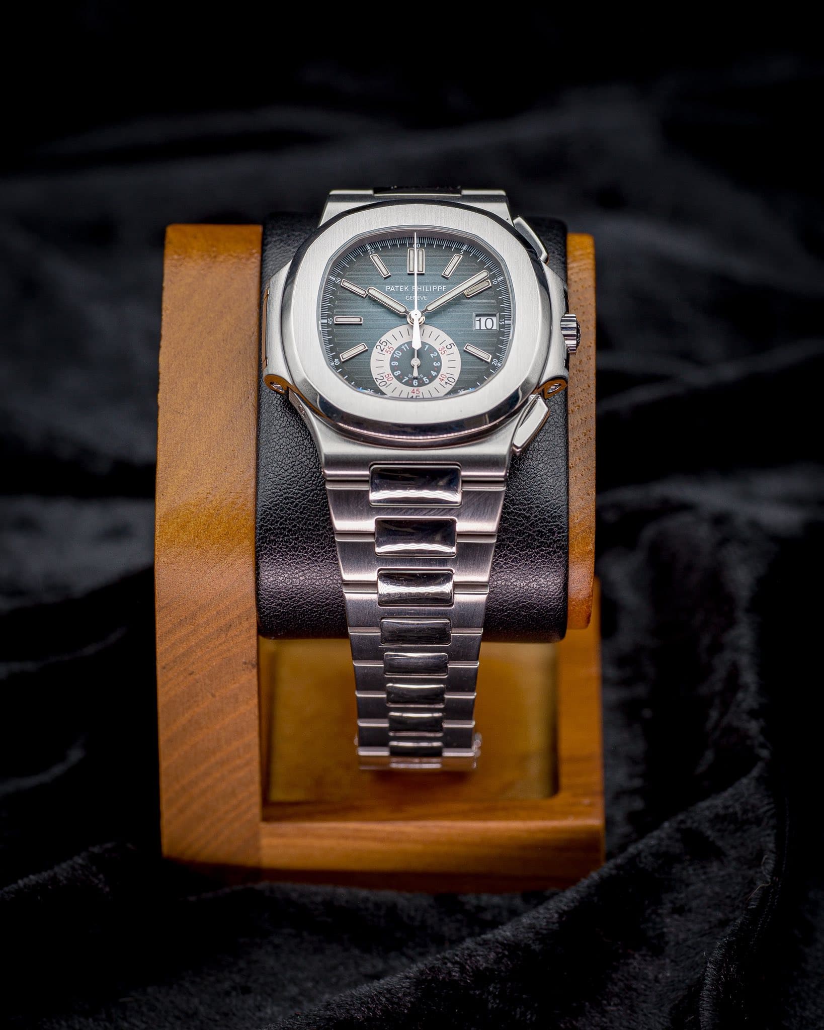 May be an image of wrist watch and text that says 'TATEX ILIPPO PC म 1 T0 ስ/ች ミ VITIN'