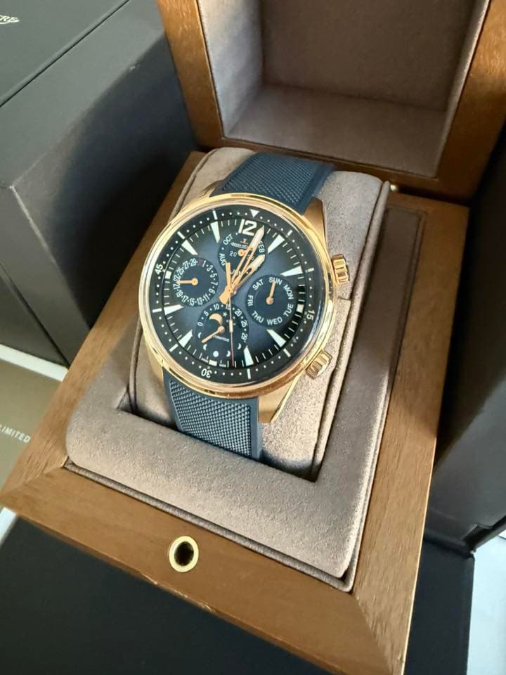 May be an image of wrist watch and text that says '12 our I G جت ប 克 17-15 10. CIN SAT LO ON ON LIIE 3 ብ VED 3n U 5 の 星 1 1 30 IMITED แม O'
