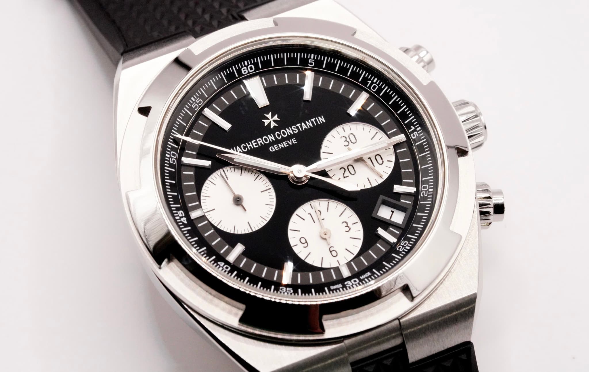 May be an image of wrist watch and text that says ' 2AH 50 * CONSTANTIN ACHERON GENEVE 30 T ৩ / 3 a ره 9 40 6 FS MADE 30'