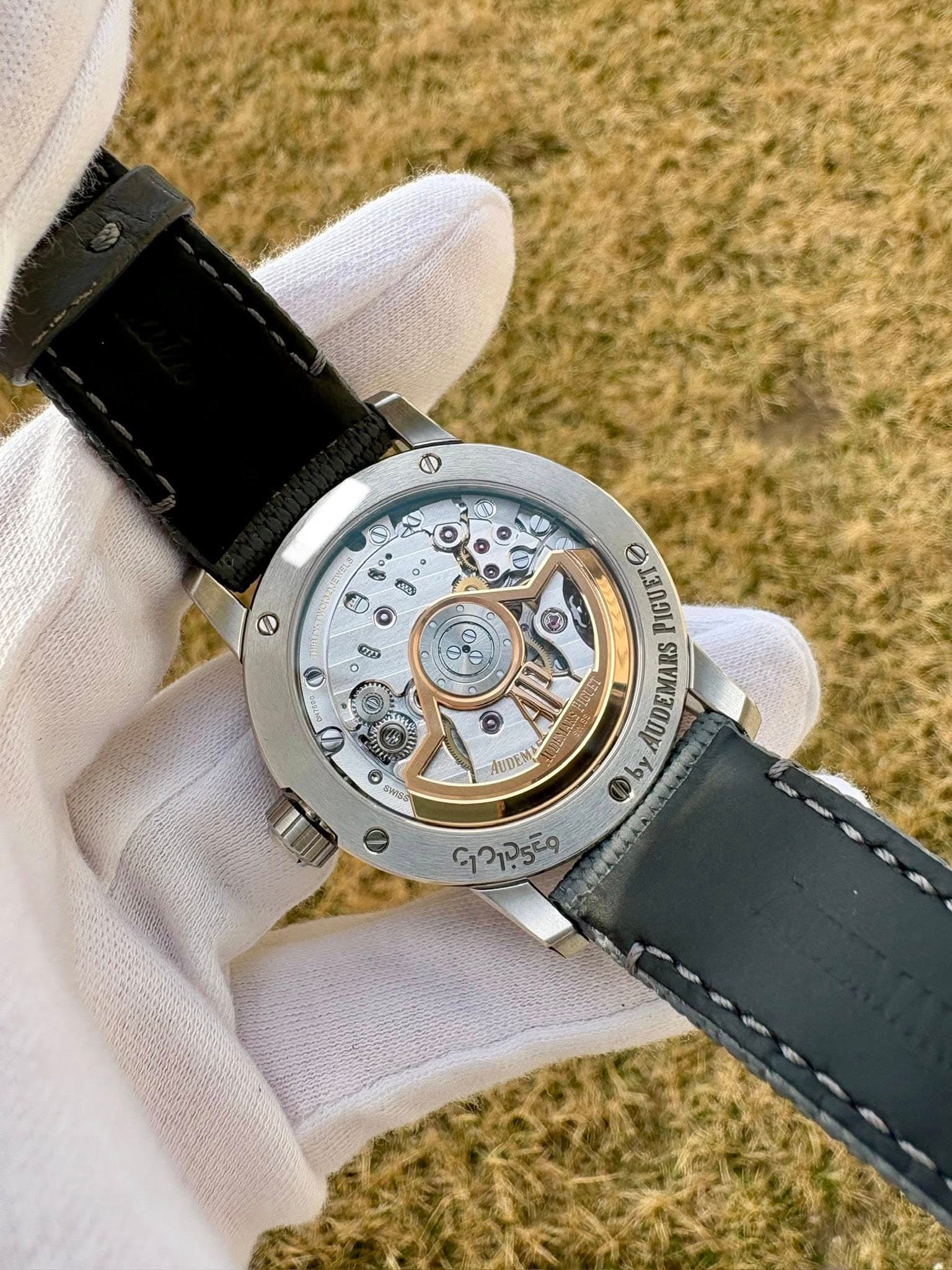 Audemars Piguet CODE 11.59 Automatic, photo 2