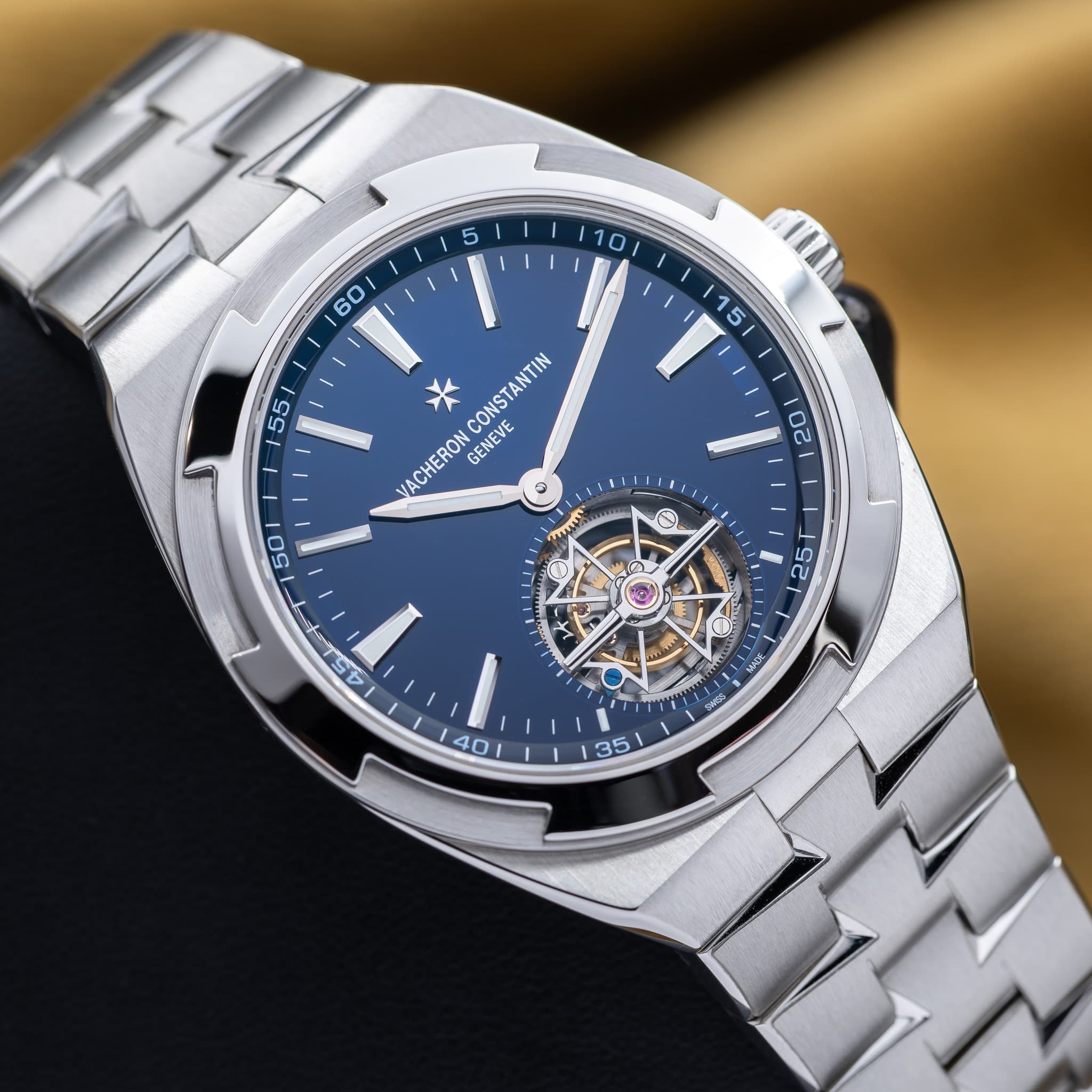 May be an image of wrist watch and text that says '5 5 60 홍 55 MN 15 K VACHERON CONSTANTIN GENEVE 20 ርያ 50 မိုင်.်ိ SD 25 최시농 PO OV 35 u'