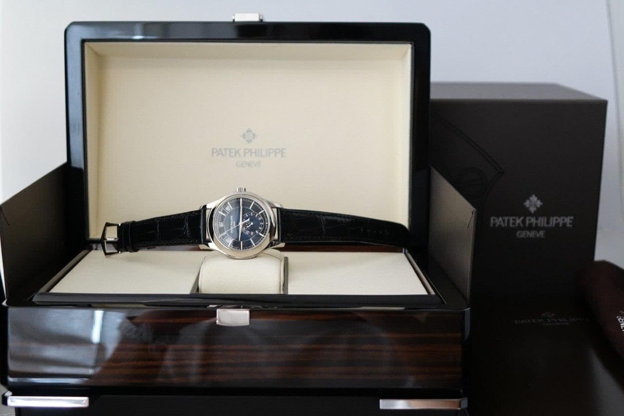 May be an image of wrist watch and text that says 'PATEKPHILIPPE PHILIPPE PATEK PHILIPPE caHии'
