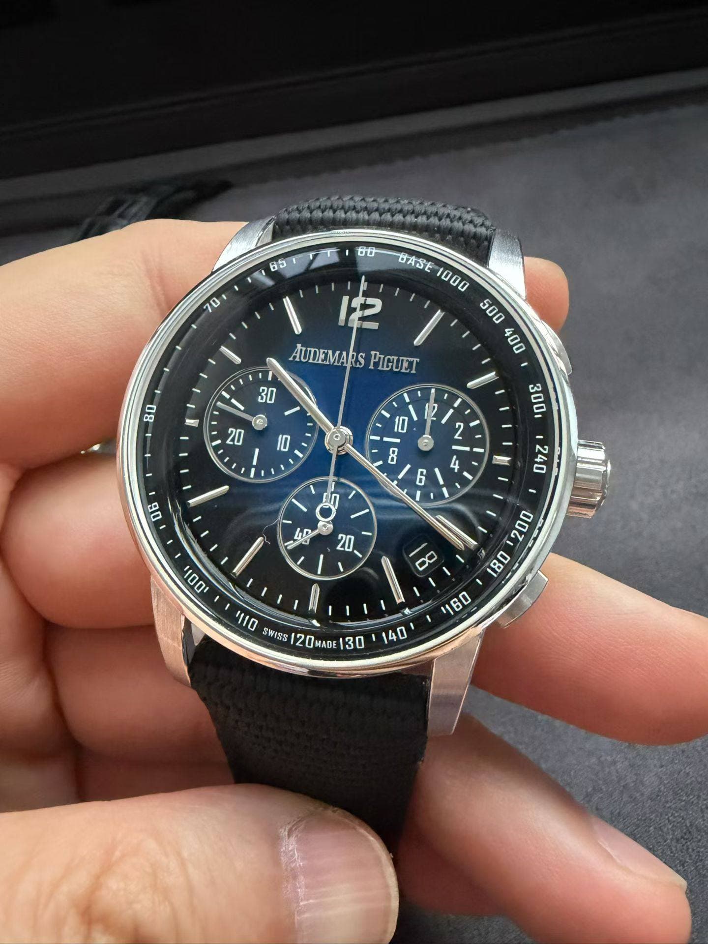 May be an image of digital watch and text that says '中体格A466 BS 70 ១ង BASE AUDEMARS PIGUET 30 80 e ባ 20 001 ዉ o C B סווי SWISS 20 ZOMADE 30 04 E'