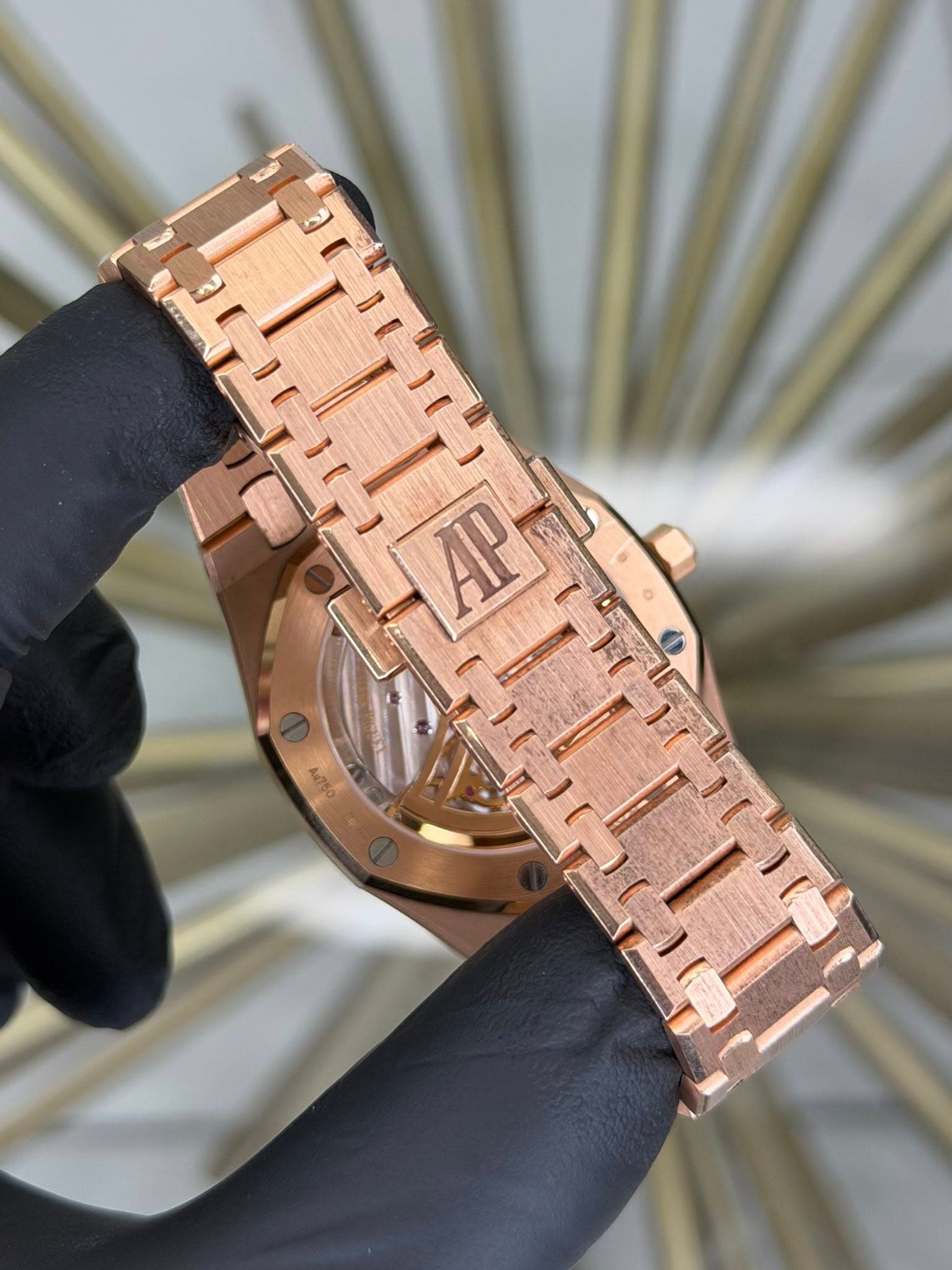 May be an image of wrist watch and text that says 'AP A750 นกรุง'