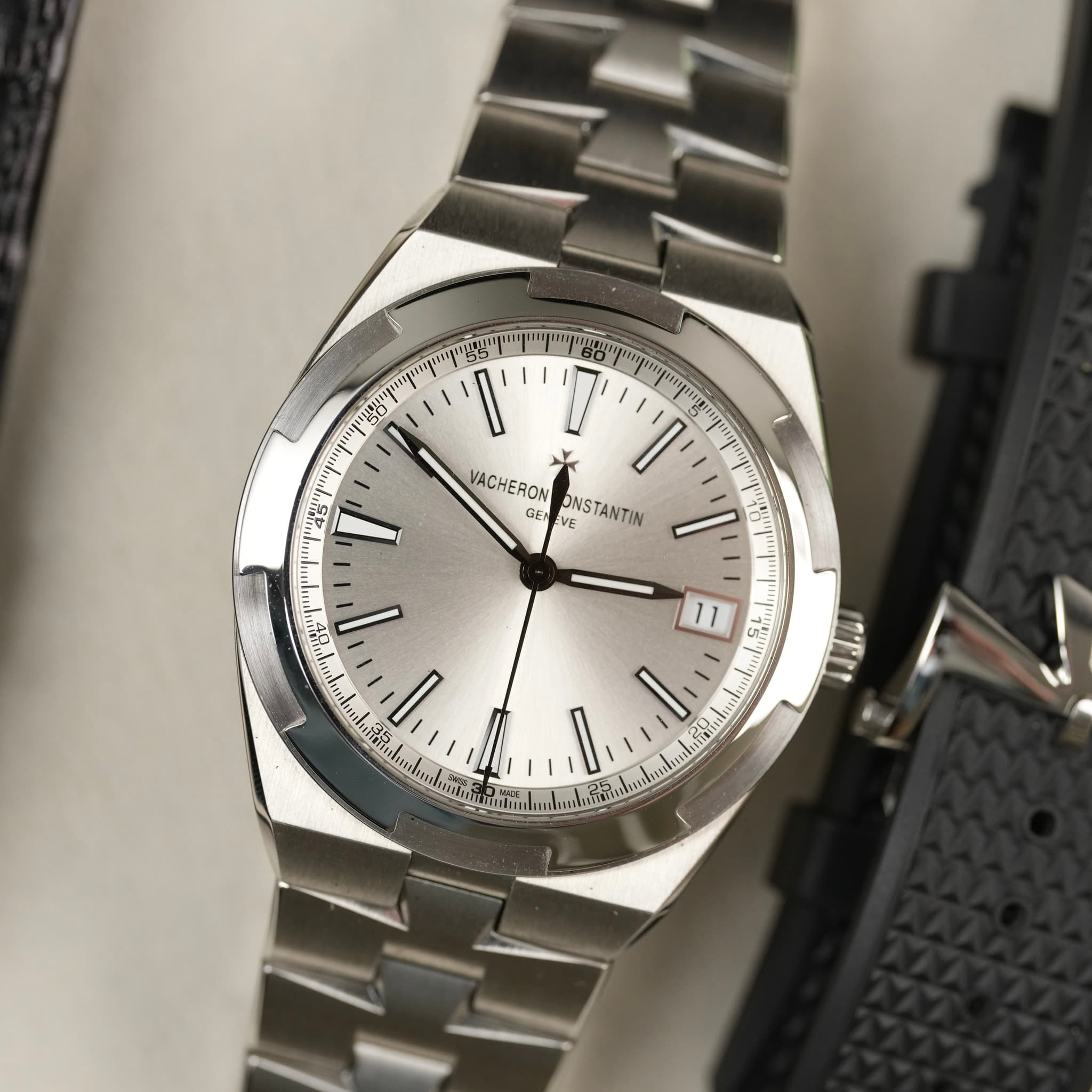 Vacheron Constantin Overseas, photo 3