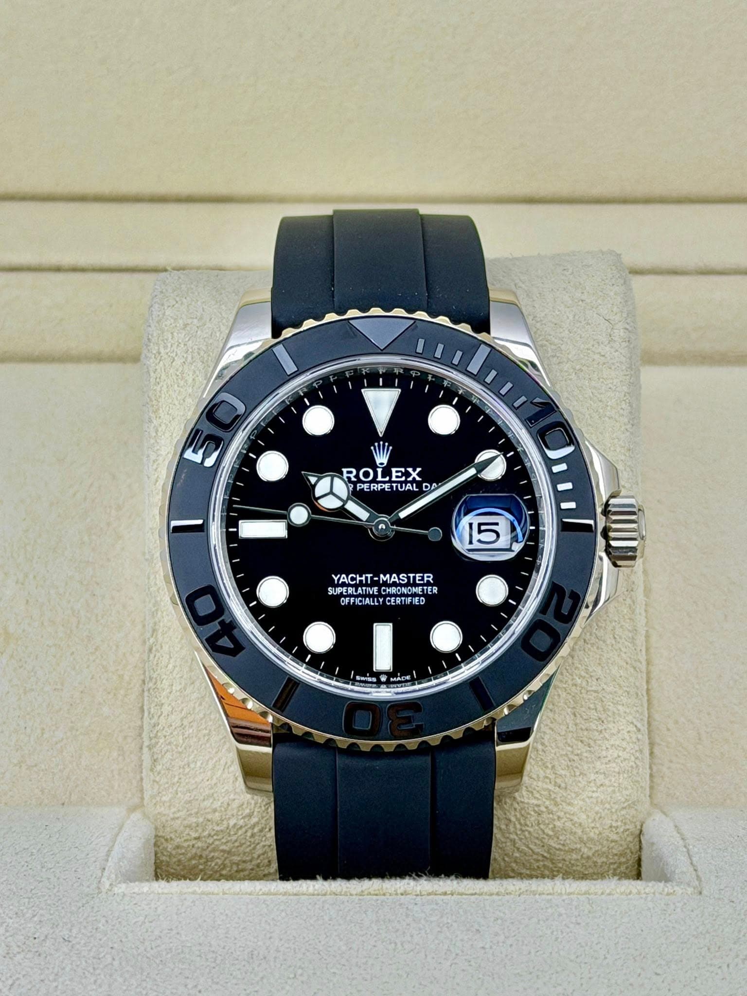 May be an image of wrist watch and text that says 'I 5 ROLEX LEX PERPET ETUAL DA O 15 SUPERLATINECHRONOMETER SUP SUPERLATIVE HRONOMETER HRONOMETER YACHT- YACHT-MASTER MASTER…