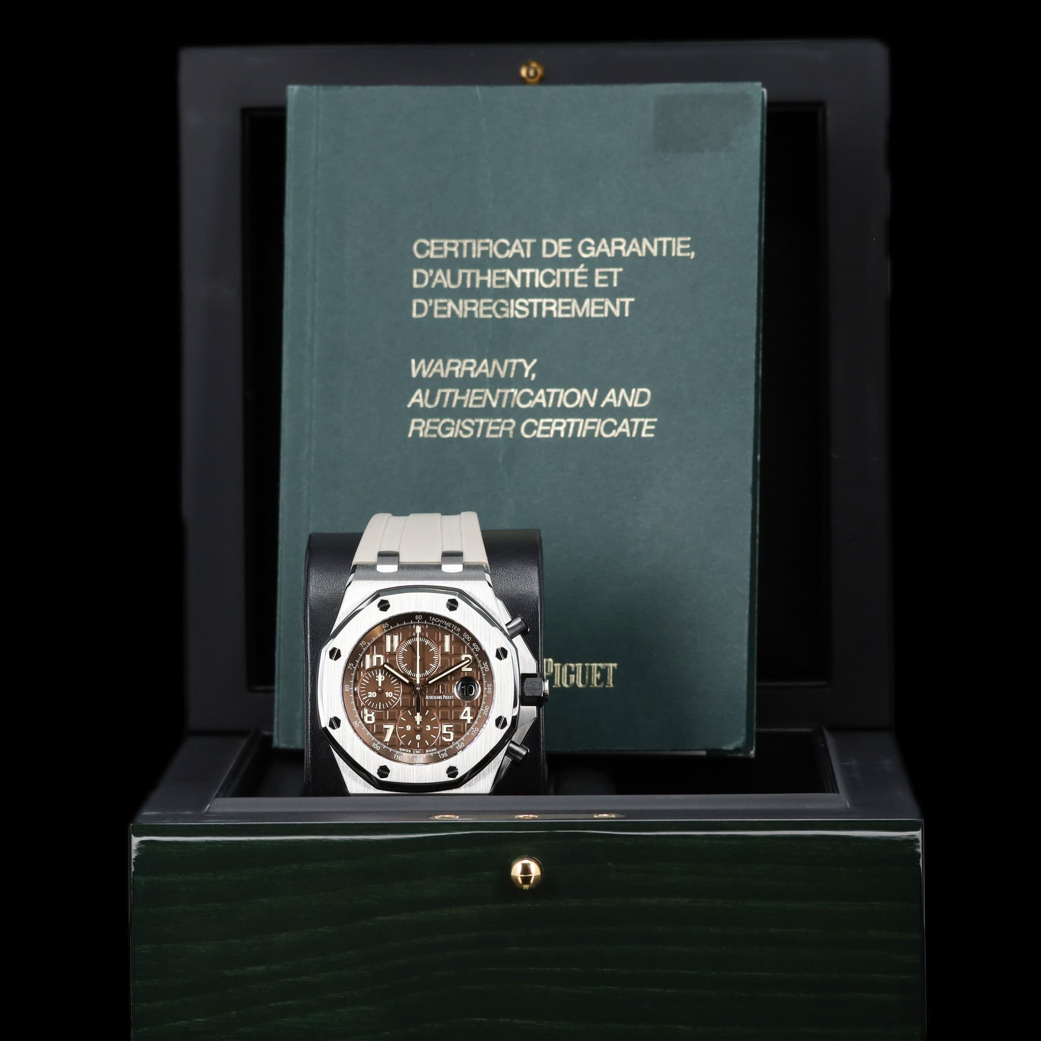 May be an image of wrist watch and text that says 'CERTIFICAT CERTIFCATDEGARAN DE GARANTIE, D'AUTHENTICITEE ET D'ENREGISTREMENT WARRANTY, AUTHENTICATION AND REGISTER CERTIFICATE…