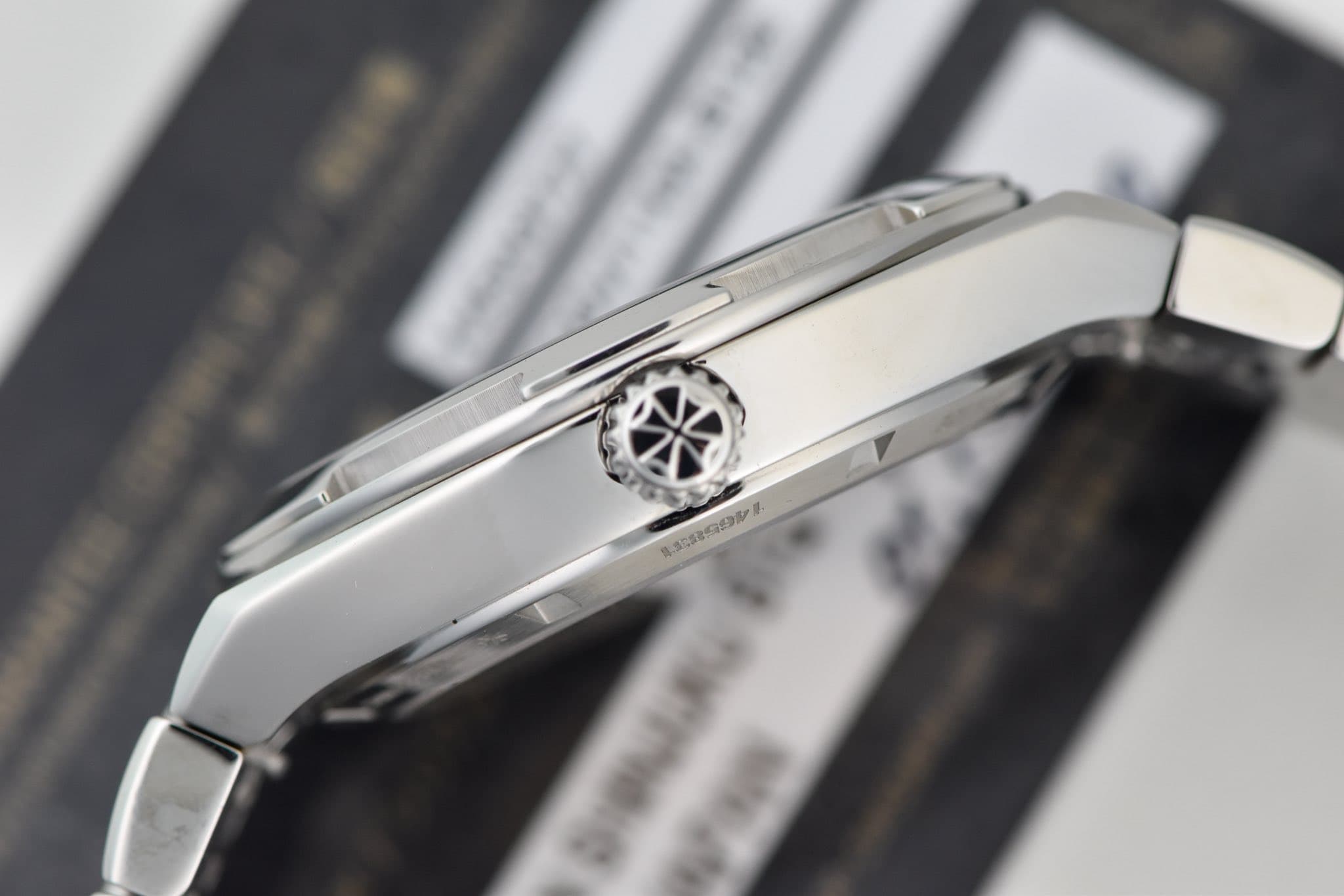 Vacheron Constantin Overseas Automatic Men's Watch 4500V/110A-B126