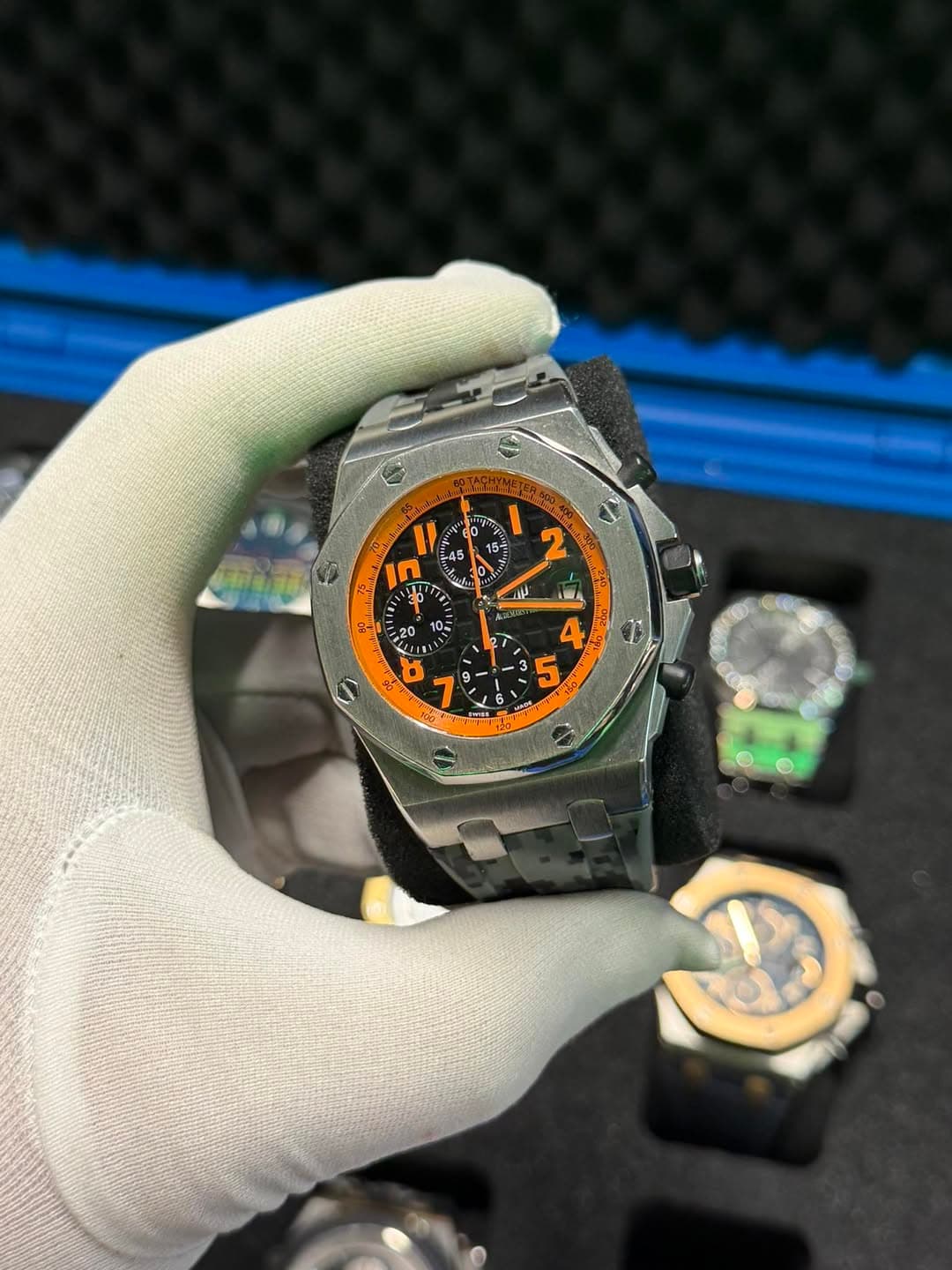 May be an image of wrist watch and text that says 'ሃጣ חן Ba 5 ቤዮት ግ ዝሠ 0 20 LA T + X -3 n و'