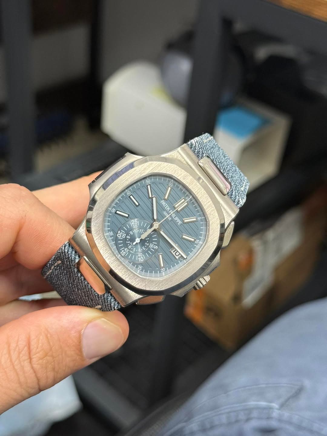 May be an image of wrist watch and text that says '50 PATEKE NM UIPp HLIPPE 125 20 ح 0-70 0.0.T ير Gy ف ต 5c 싶대 1 CN 1 TU'