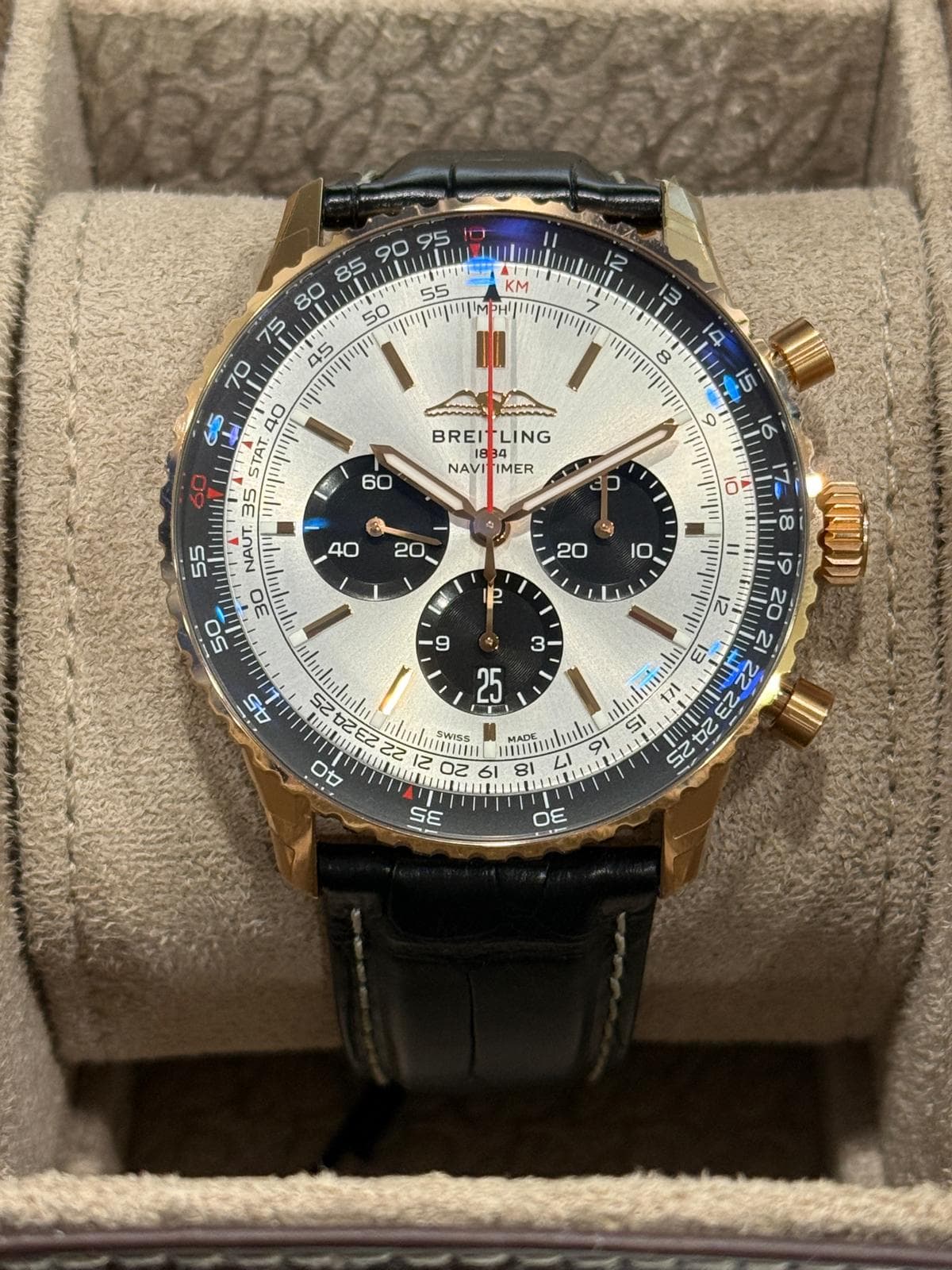 May be an image of wrist watch and text that says 'KM ه 16 85 יוייויויוים KrpKyM 70 40 TAT 35 55 NAUT. 40 50 ! 30 αapи.p a5 BREI BREITLING LING NAVI NAVITIMER IMER I2 ر 7- 80 19…