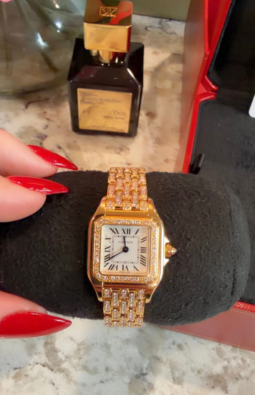 May be an image of wrist watch and text that says 'Crm XII I IIII // IIAN И IA'