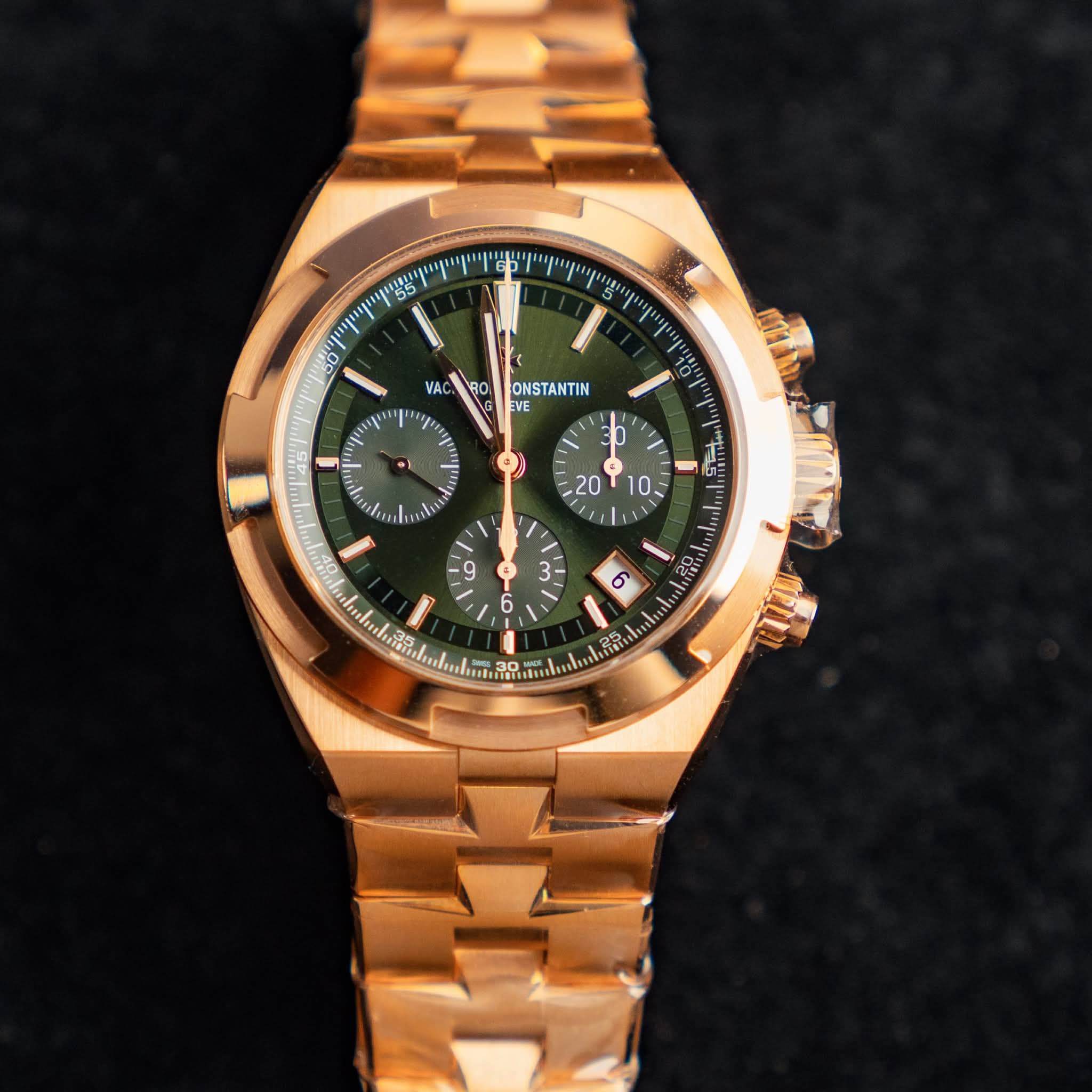 May be an image of wrist watch and text that says '55 5 VAO RO ONSTANTIN ጎ0ግ el 1본부자 יום S 0 ه 1E .트트림 20 10 O il - / 1 1 1 I 30'
