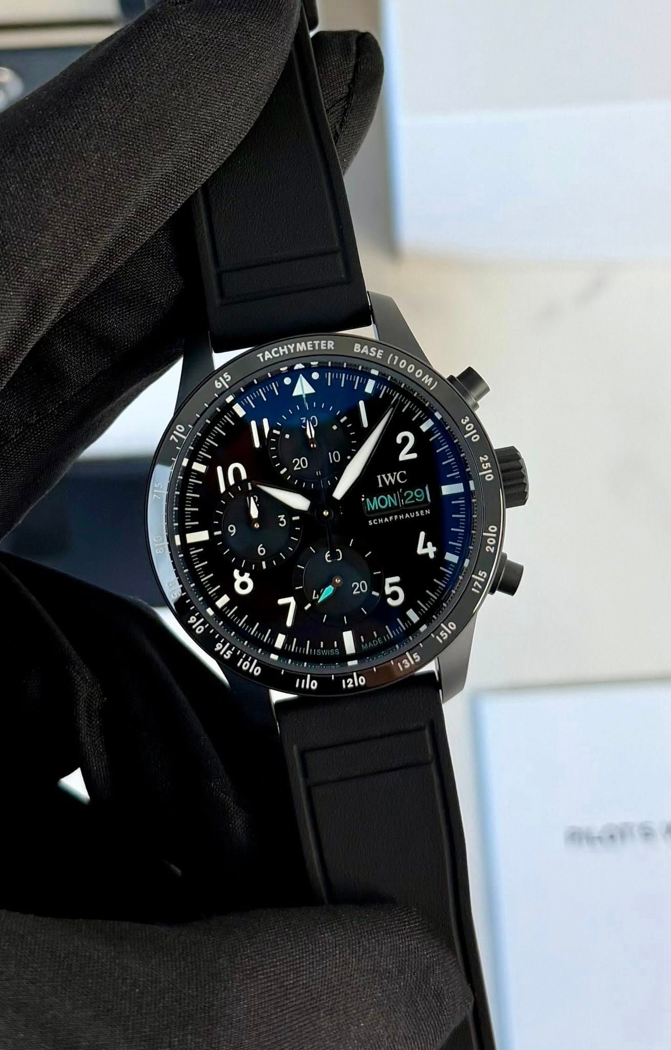 May be an image of wrist watch and text that says '615 TACHY TACHYMETER BASE (10 (1000M) M) 7j0 1P 10 I1 IWC MON % 7 01٥ 915 lolo i5lo 3/5 ulo 12lo'