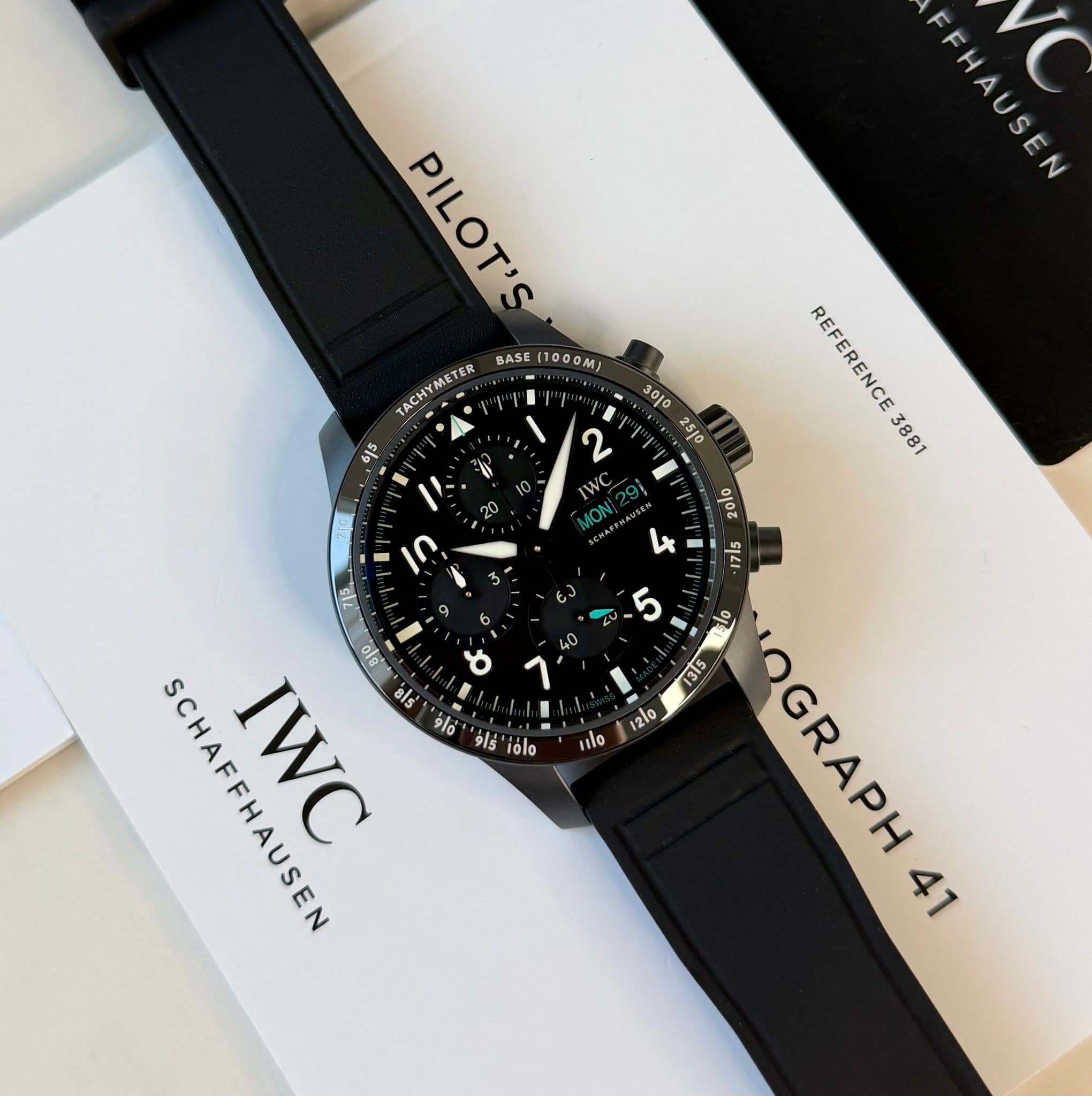 May be an image of wrist watch and text that says 'FFHAUSEN PILOT'S BASE 1000M) TACHY ACHYMETER 30j0 25/0 お 一 2 WC 20 1 ب REFERENCE388 881 REFERENCE 50 ٢ع 5 b 40 1 טסוס x 心重 W -…