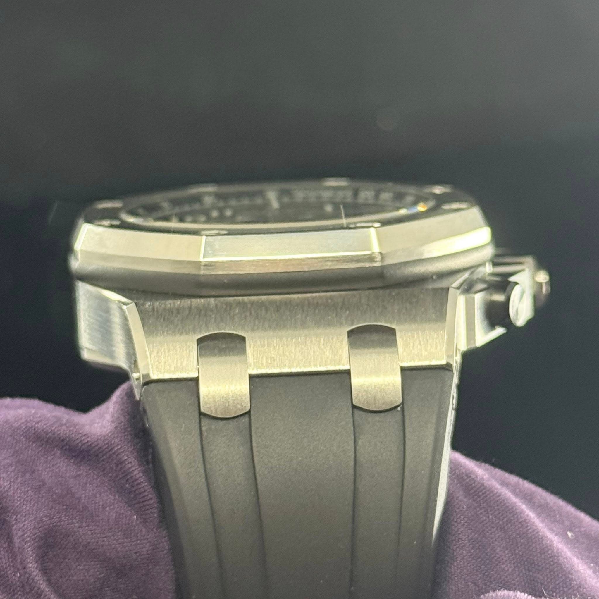 Audemars Piguet Royal Oak Offshore Selfwinding Chronograph, photo 6