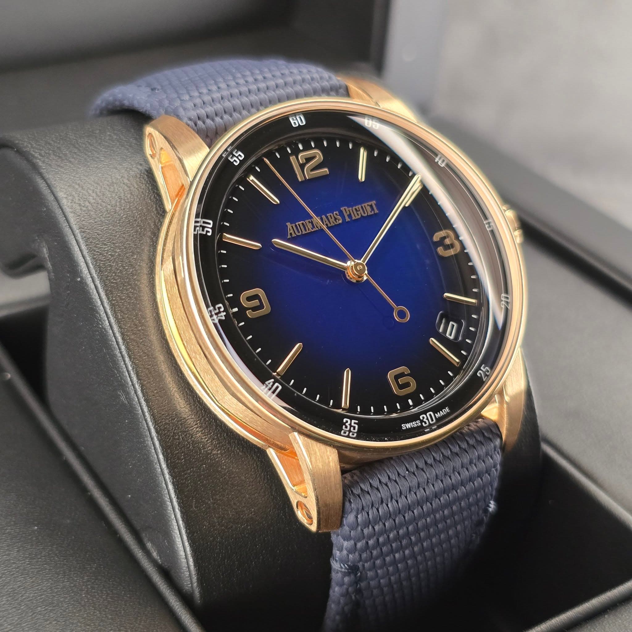 May be an image of wrist watch and text that says ' APS မမ် 45 D D 40 នន 5 35 DG SWSS U MADE 発'