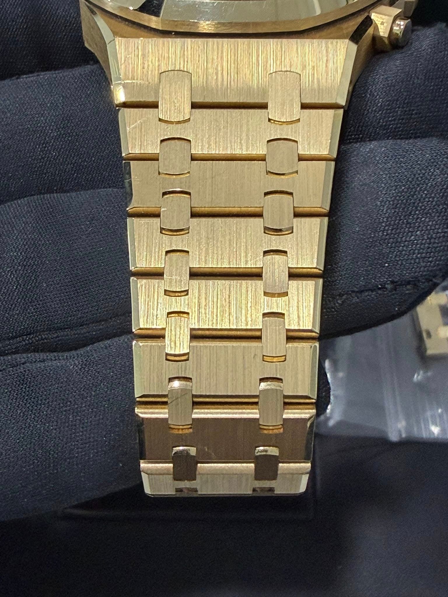 May be an image of digital watch