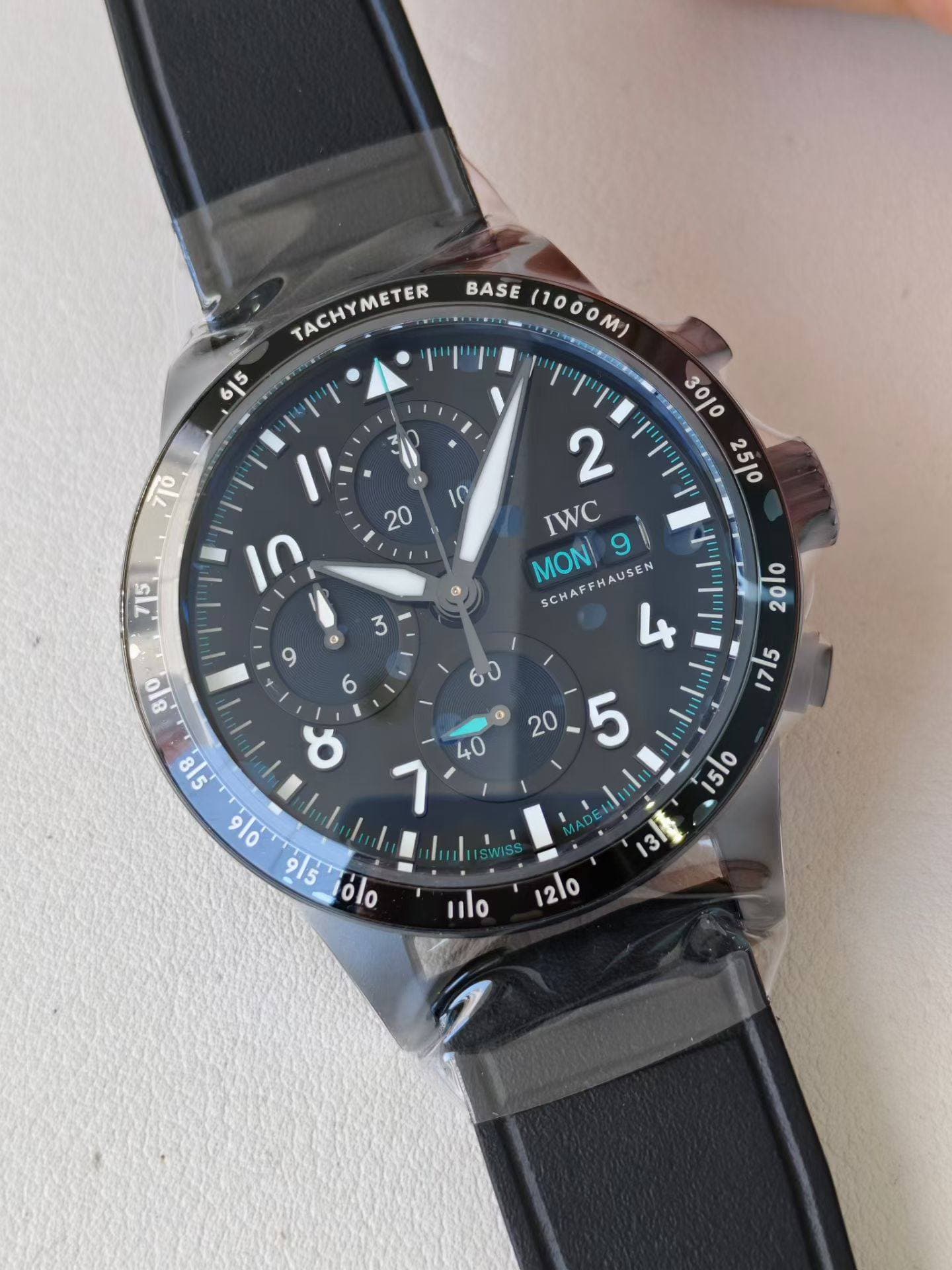 May be an image of digital watch and text that says 'BASE ASE(1000M) (1000M TACHY ACHYMETER METER הייוייויין In 75 3 ٥ IWC 9 MON SCH CHAFFHAUSEN AUSEN 20l0 4 .....d へ 17/ ထီ…