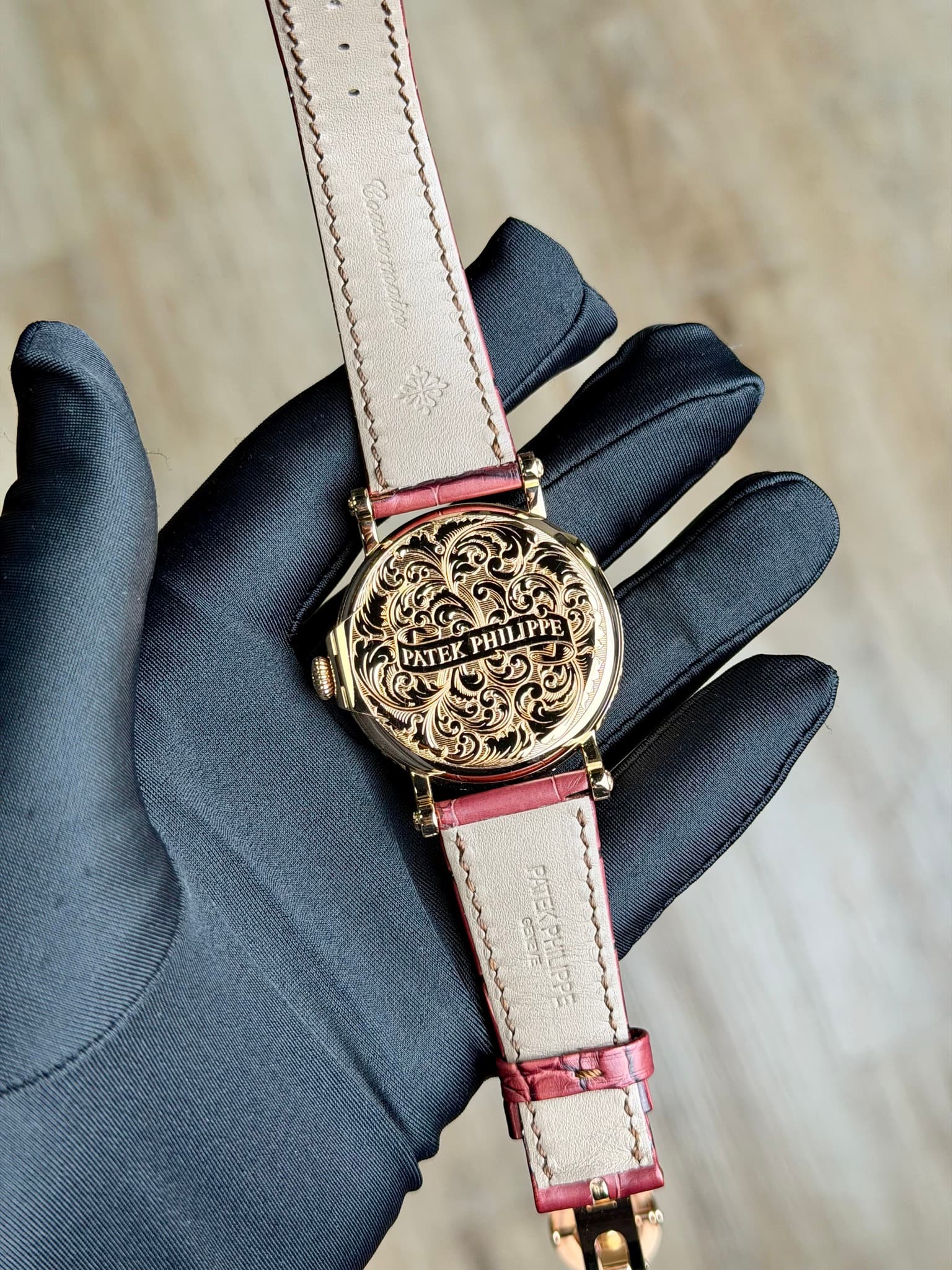 May be an image of wrist watch, leather and text that says 'የክበት PATEK PATEKPHILIPPE PHILIPPE प्रष्ा'