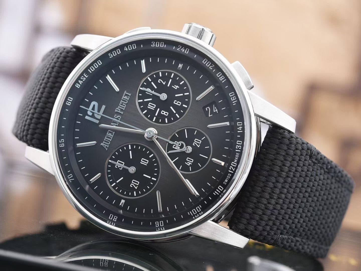 May be an image of wrist watch and text that says '300, 240 TI / 091 2 L BASE 60 잎 PIGUET S L VD AUDEI 9 cO ١ BO ١ 0 C 20 4 30 20MADE SWISS 110 08 uu 100 L UU 90 Ju'