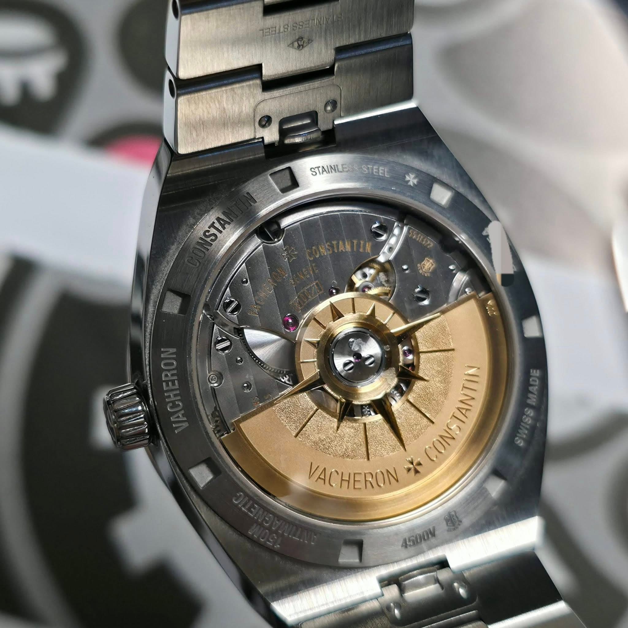 May be an image of wrist watch and text that says 'STAINLE STAINLENSTEEL STEEL STA ONSTANTIN VACHERON 4500V'