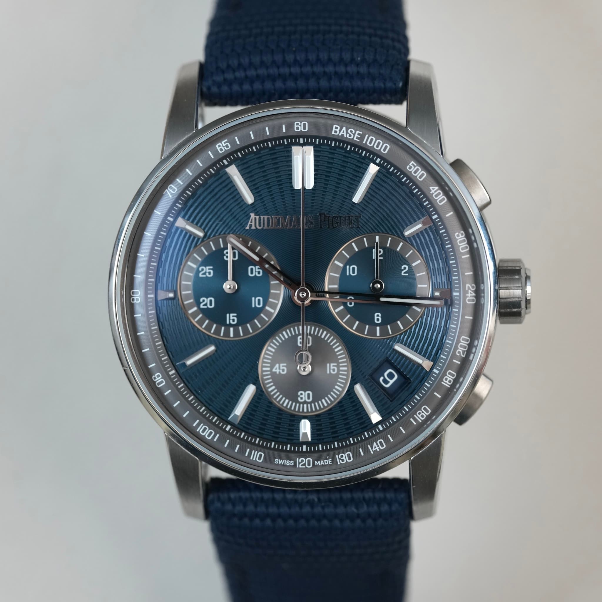 May be an image of wrist watch and text that says '65 60 הפשיויני BASE igias 38 1000 AuT E ل )٥ @ 15 G 6 240 Ep 06 45 E 15 H10M 000 00? 80 30 CO SW1 20 MADE 130 140'