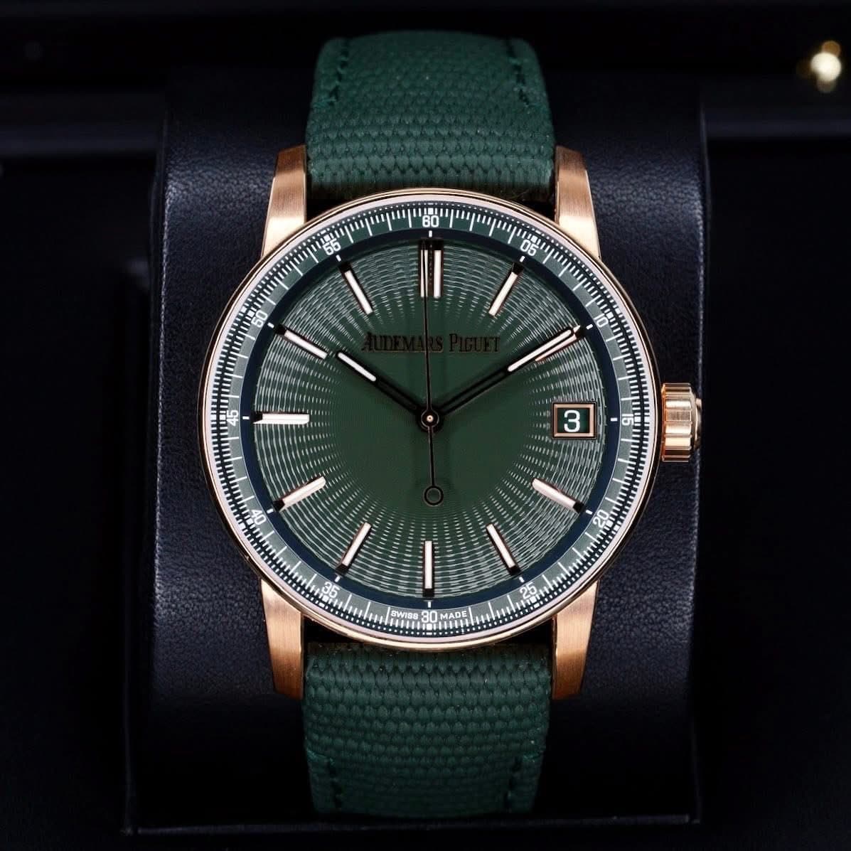 Audemars Piguet CODE 11.59 Automatic Pink Gold, photo 3
