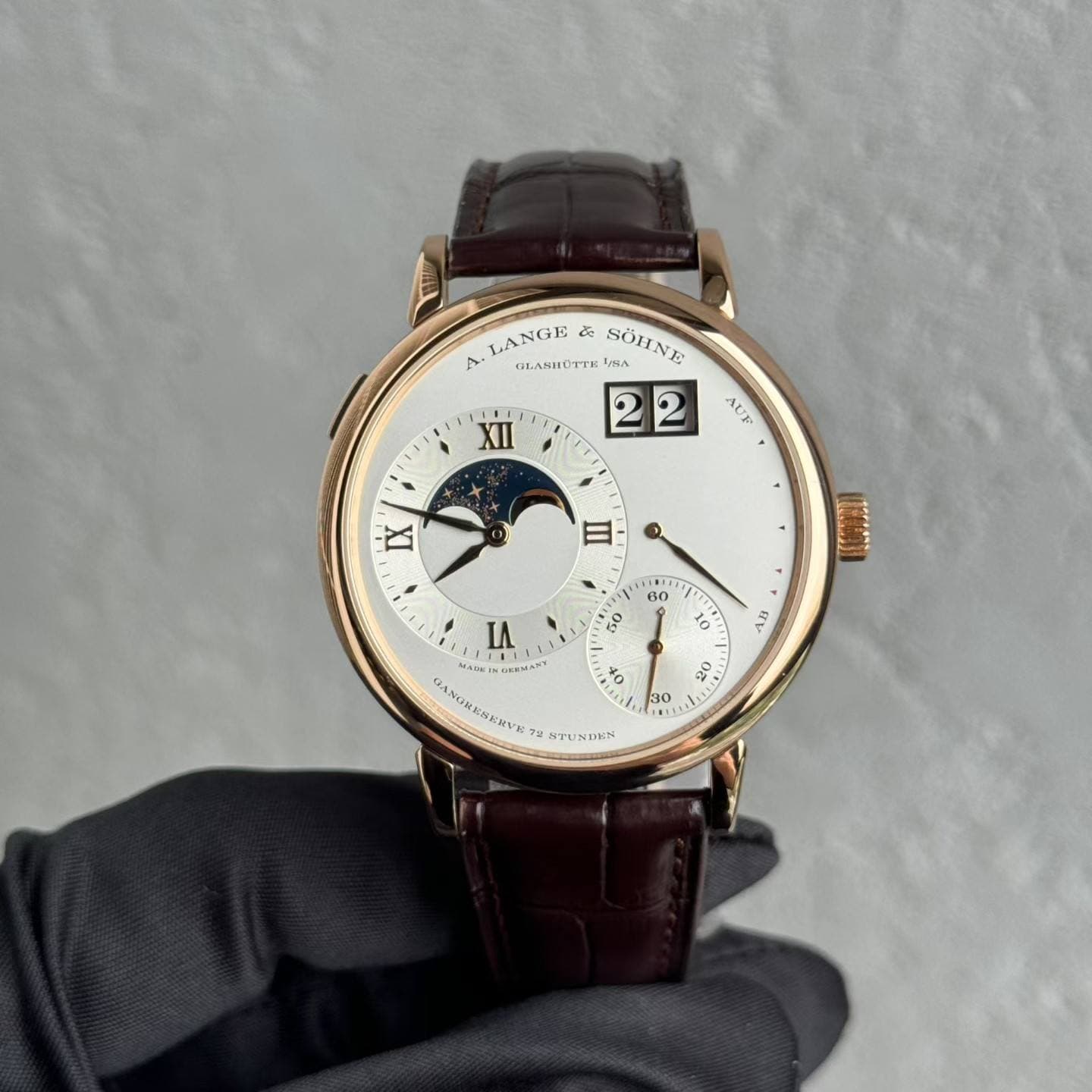 May be an image of wrist watch and text that says 'LANGE を LSA SOHNE A LANGE GLASHUTTI ነትዋ TE XII AUF ΑΙ IX I1 E 60 liene 650 IA MASH ORMATY MANORMIKNY AB 0 11 AIT 10 o I 20 ه 3…