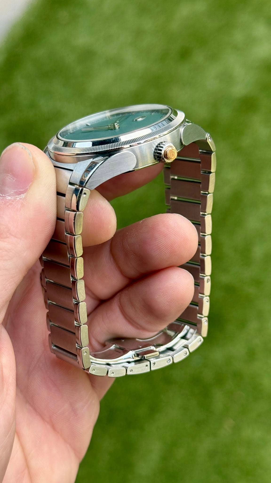 May be an image of digital watch