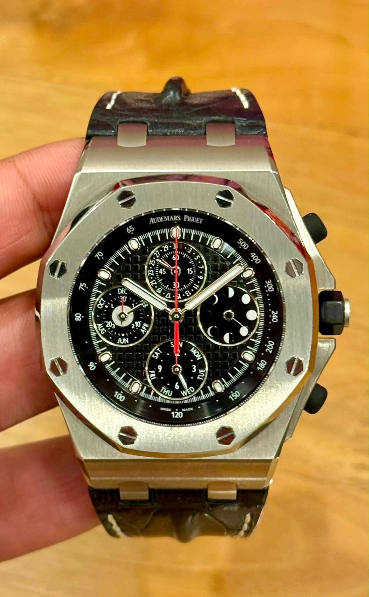 May be an image of wrist watch and text that says 'AUDEMARS PIGET ? 15 DEC 3 4 = S 80 a R 10 1 JUN 0v0 06 SAT 9 9 MAON LON ® 200 180 THU 100 ひ 0 ED 150 20'