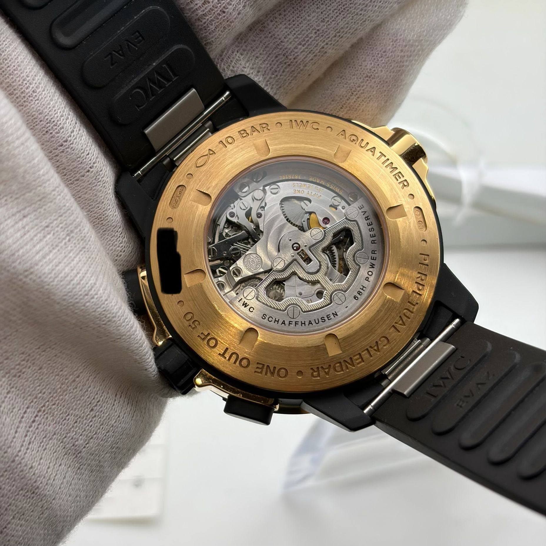 May be an image of digital watch and text that says 'EPAOS BAR OwC 10 eA o AQUATIMER QUATIMER 2° የአት نوه 2 WC O SCHA FH 010O O'
