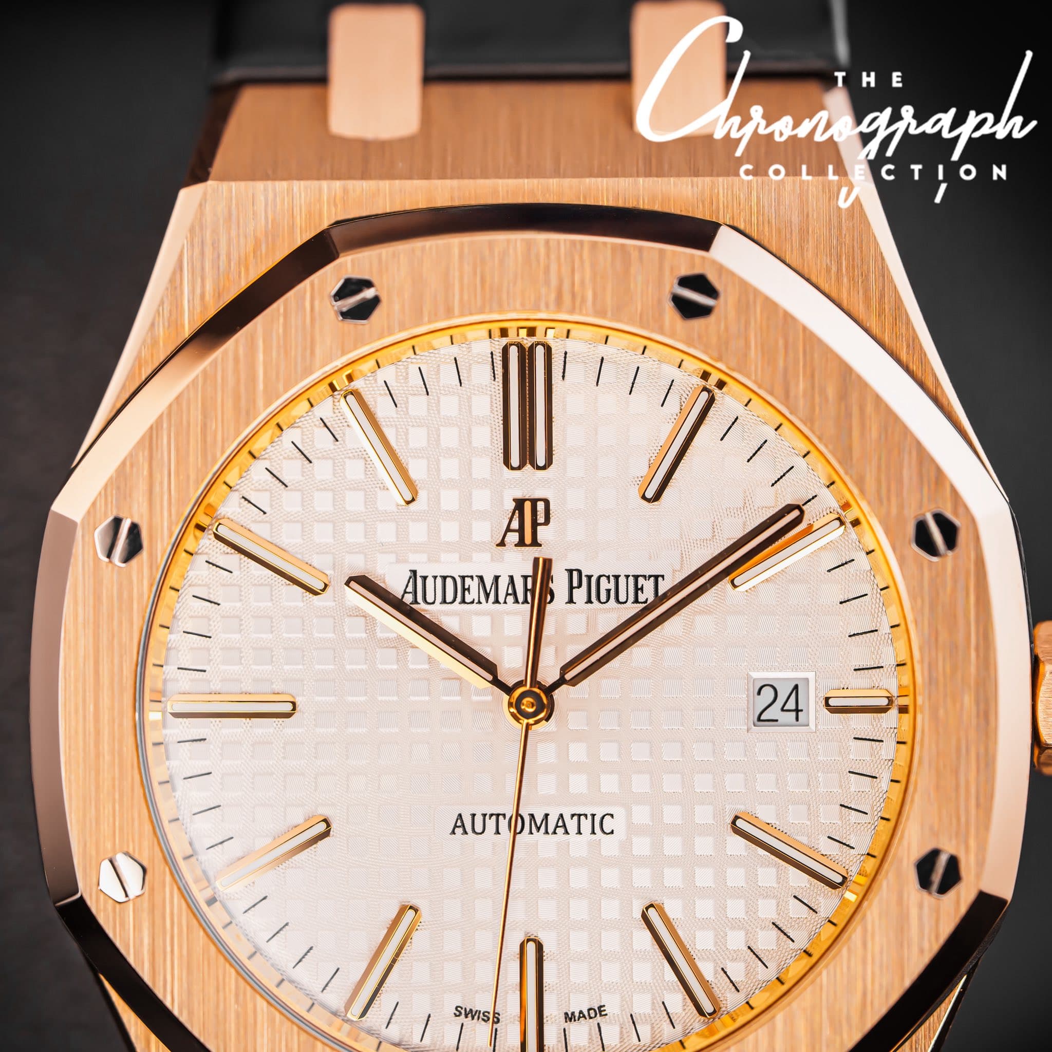 May be an image of wrist watch and text that says 'Chran Chjadijaph T THE raph npon COLLECTION CTION COLL AP AUDEMAR AUDEMAF/SPIGUET PIGUET 24 TИC SWIS MADE'