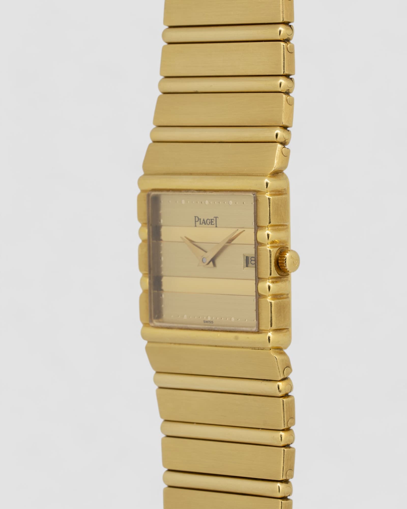 May be an image of digital watch and text that says 'PIAGET'