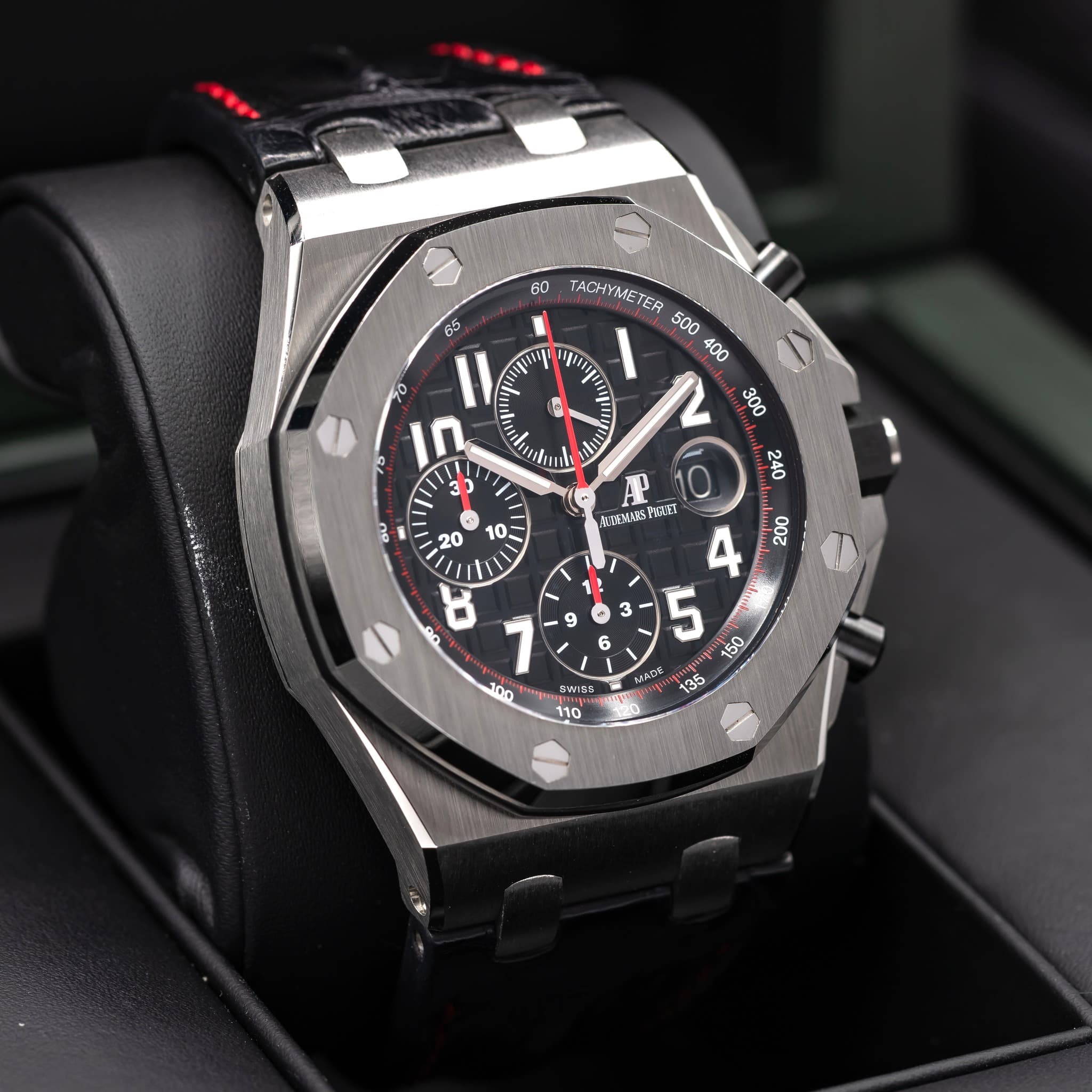 May be an image of wrist watch and text that says '65 ur 60 TACHYMETER N 福 20 ቢ V 3 3 D funu ou 平 n6ИAET 200 L - 9 D0 ៨ MADE 130 10'