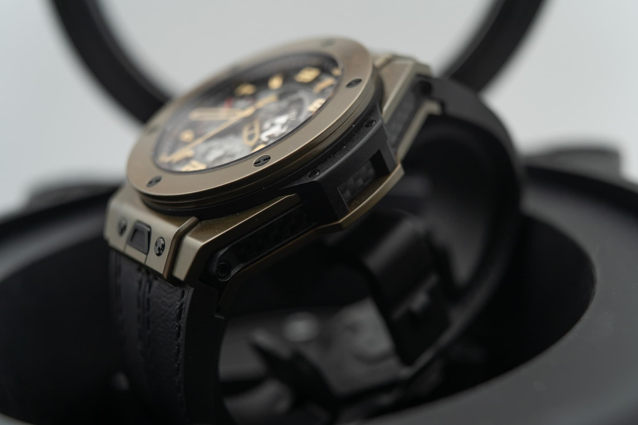 May be an image of wrist watch and text that says 'בש -'